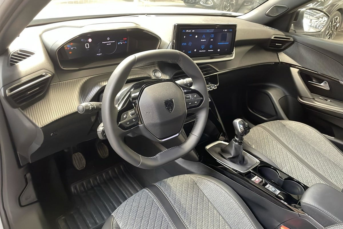 Vente en ligne Peugeot 2008 100 S S BVM6 Allure au prix de 19 020 €
