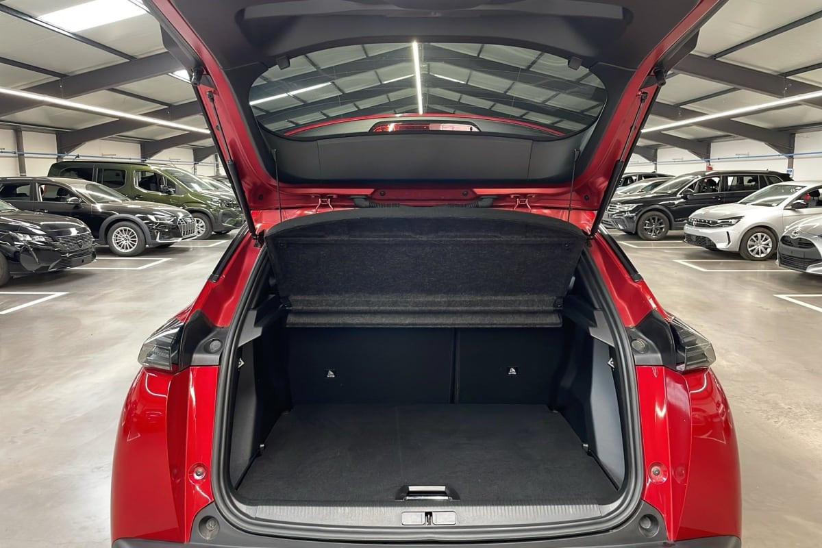 Vente en ligne Peugeot 2008 PureTech 100 S S BVM6 Allure au prix de 18 210 €