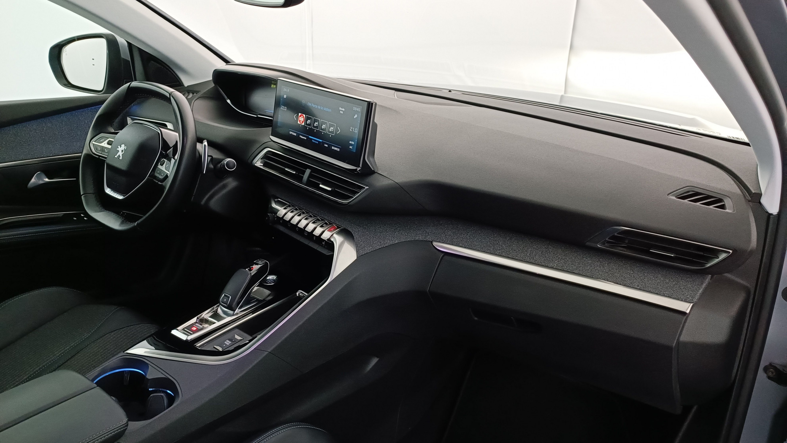 Vente en ligne Peugeot 5008 5008 III 1.5 BlueHDi 130ch Allure Pack EAT8 au prix de 29 110 €