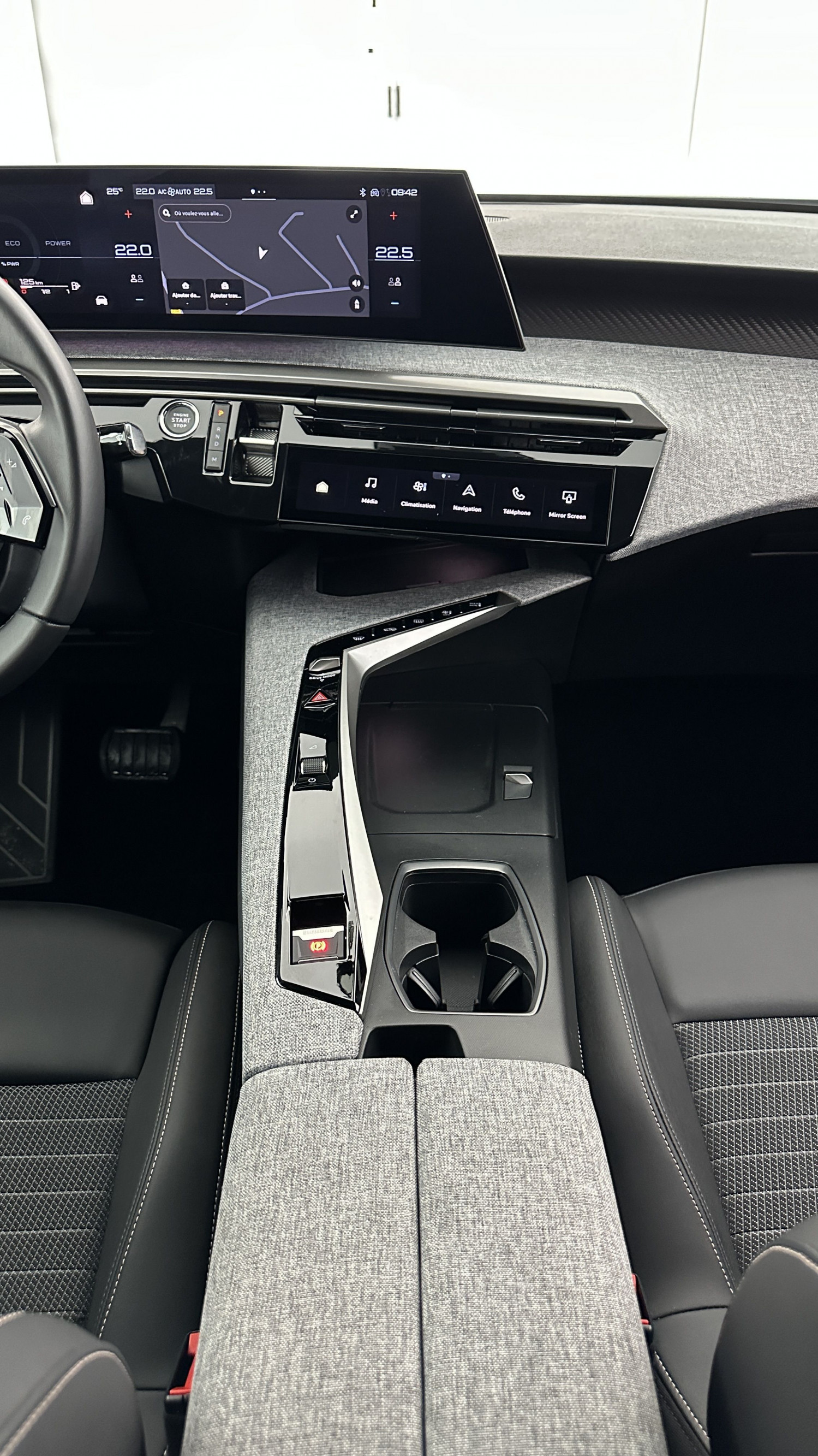 Vente en ligne Peugeot 3008 3008 1.2 Hybrid 136ch Allure e-DCS6 au prix de 28 900 €