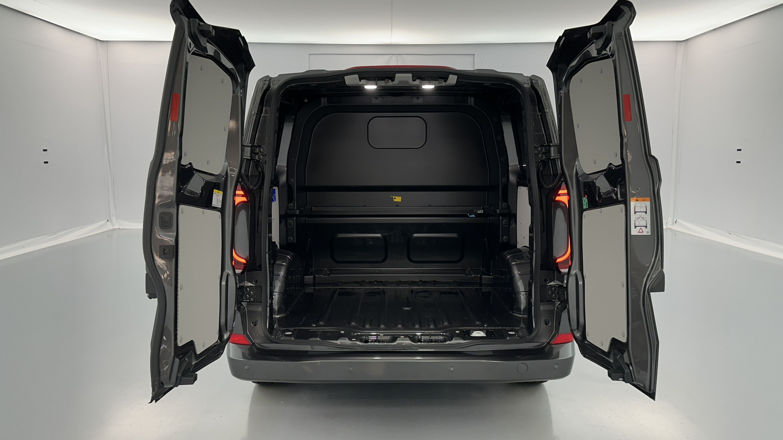 Vente en ligne Volkswagen Transporter TRANSPORTER PROCAB T7 L1H1 2.0 TDI 170ch Business BVA8 au prix de 50 960 €