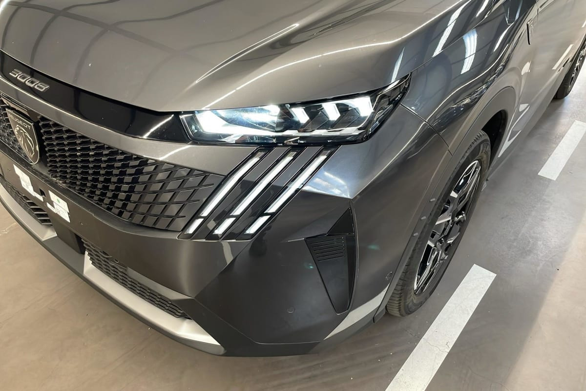 Vente en ligne Peugeot 3008 Hybrid 145 e-DCS6 GT au prix de 28 510 €