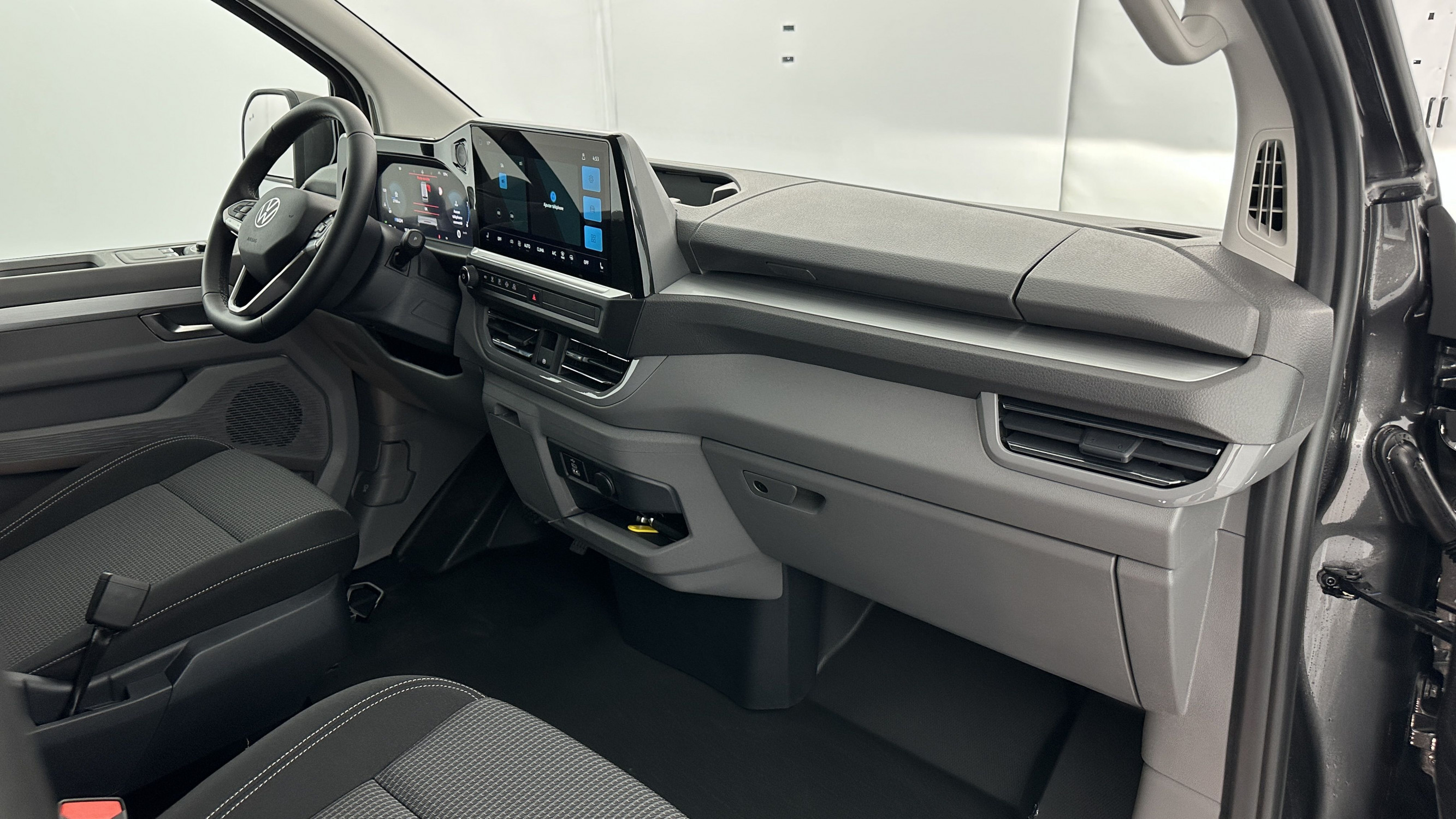 Vente en ligne Volkswagen Transporter TRANSPORTER PROCAB T7 L1H1 2.0 TDI 170ch Business BVA8 au prix de 50 960 €