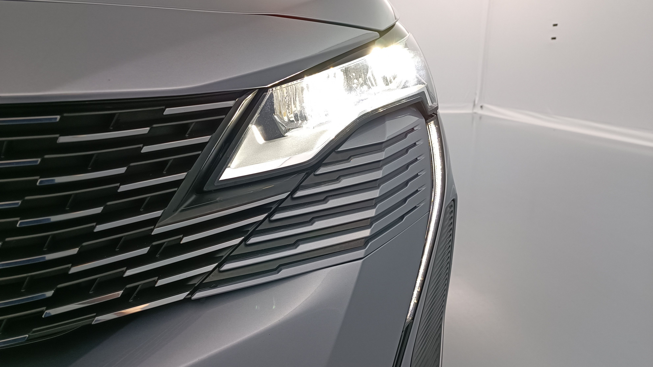 Vente en ligne Peugeot 5008 5008 III 1.5 BlueHDi 130ch Allure Pack EAT8 au prix de 29 110 €