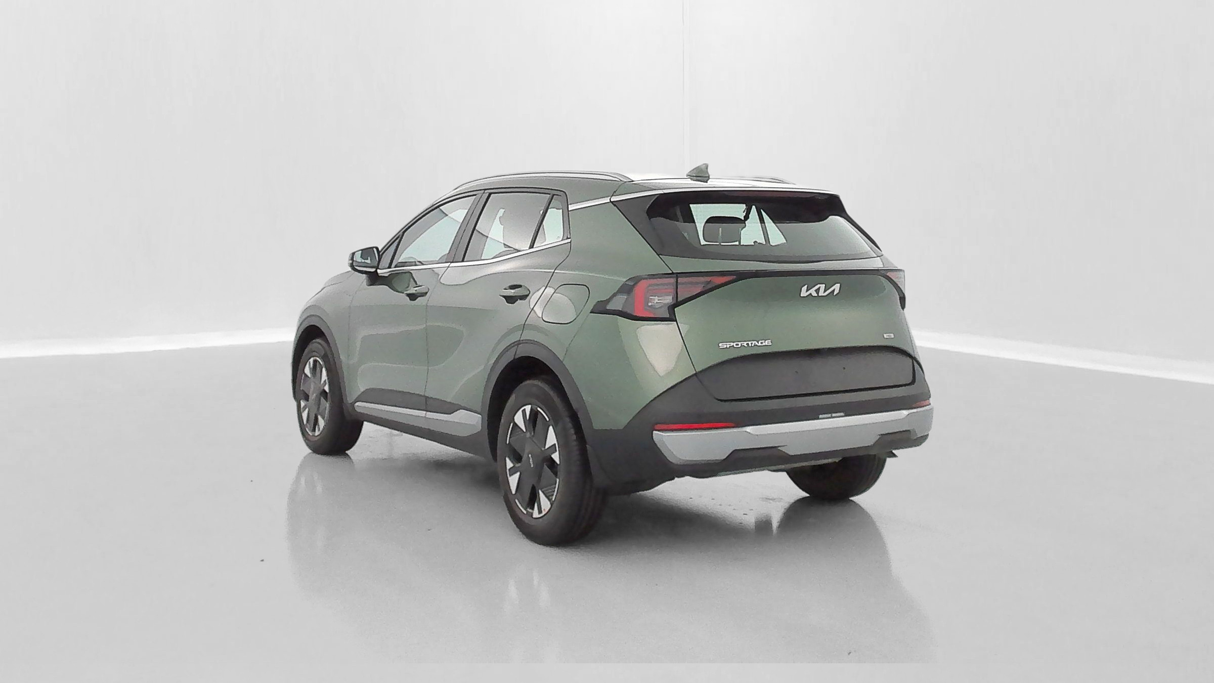Vente en ligne Kia Sportage SPORTAGE V 1.6 T-GDi 239ch HEV Motion BVA6 au prix de 34 700 €