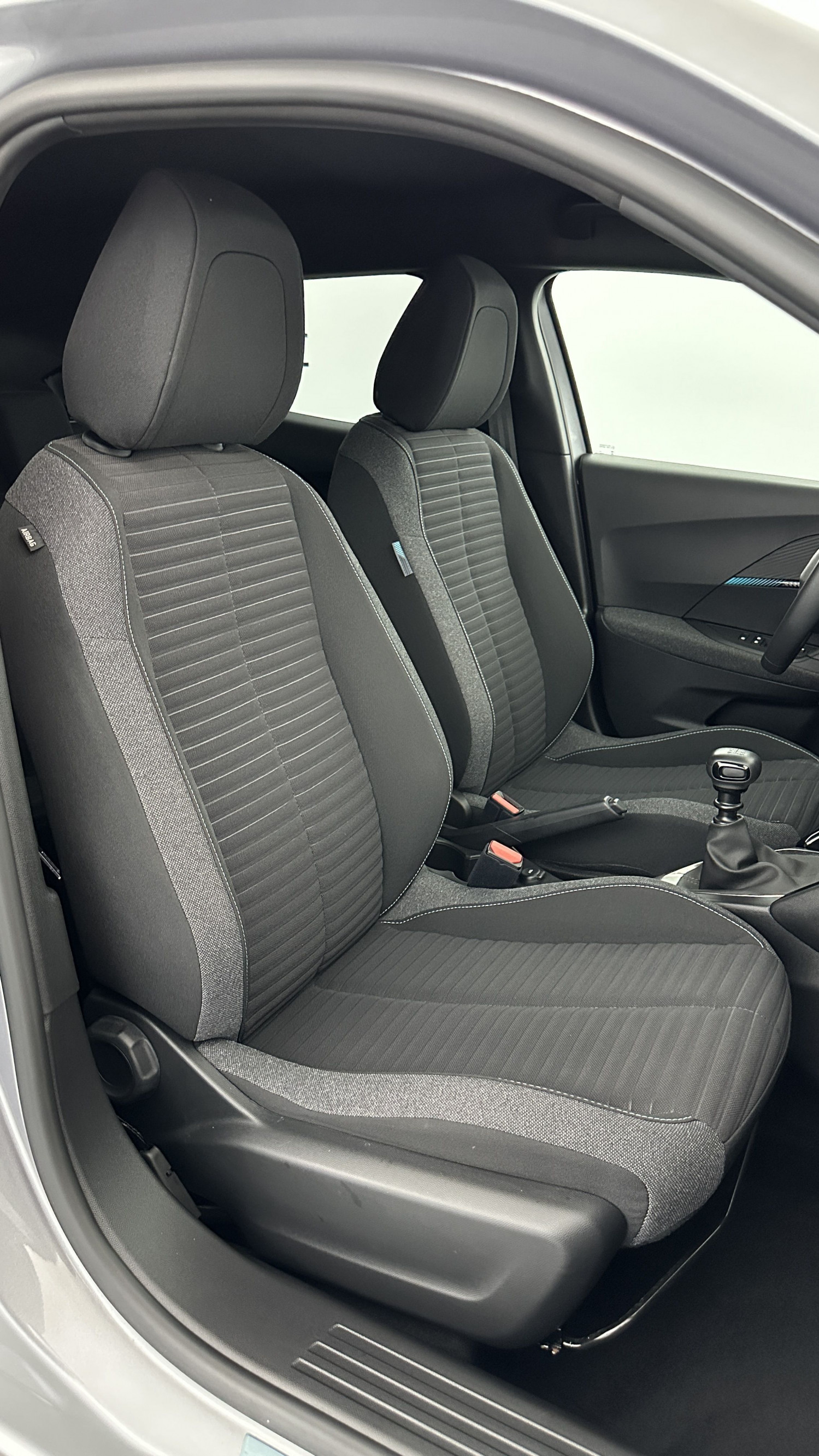 Vente en ligne Peugeot 2008 2008 1.2 PureTech 100ch Style au prix de 18 200 €