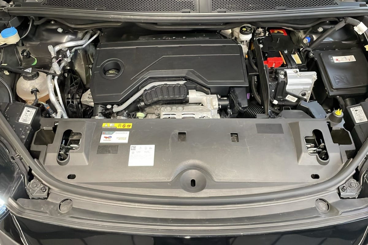 Vente en ligne Peugeot 3008 Hybrid 145 e-DCS6 GT au prix de 28 510 €