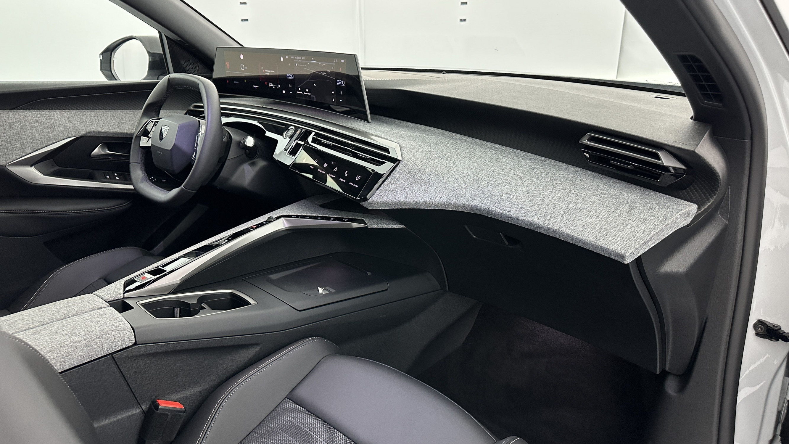 Vente en ligne Peugeot 3008 3008 1.2 Hybrid 136ch Allure e-DCS6 au prix de 28 900 €