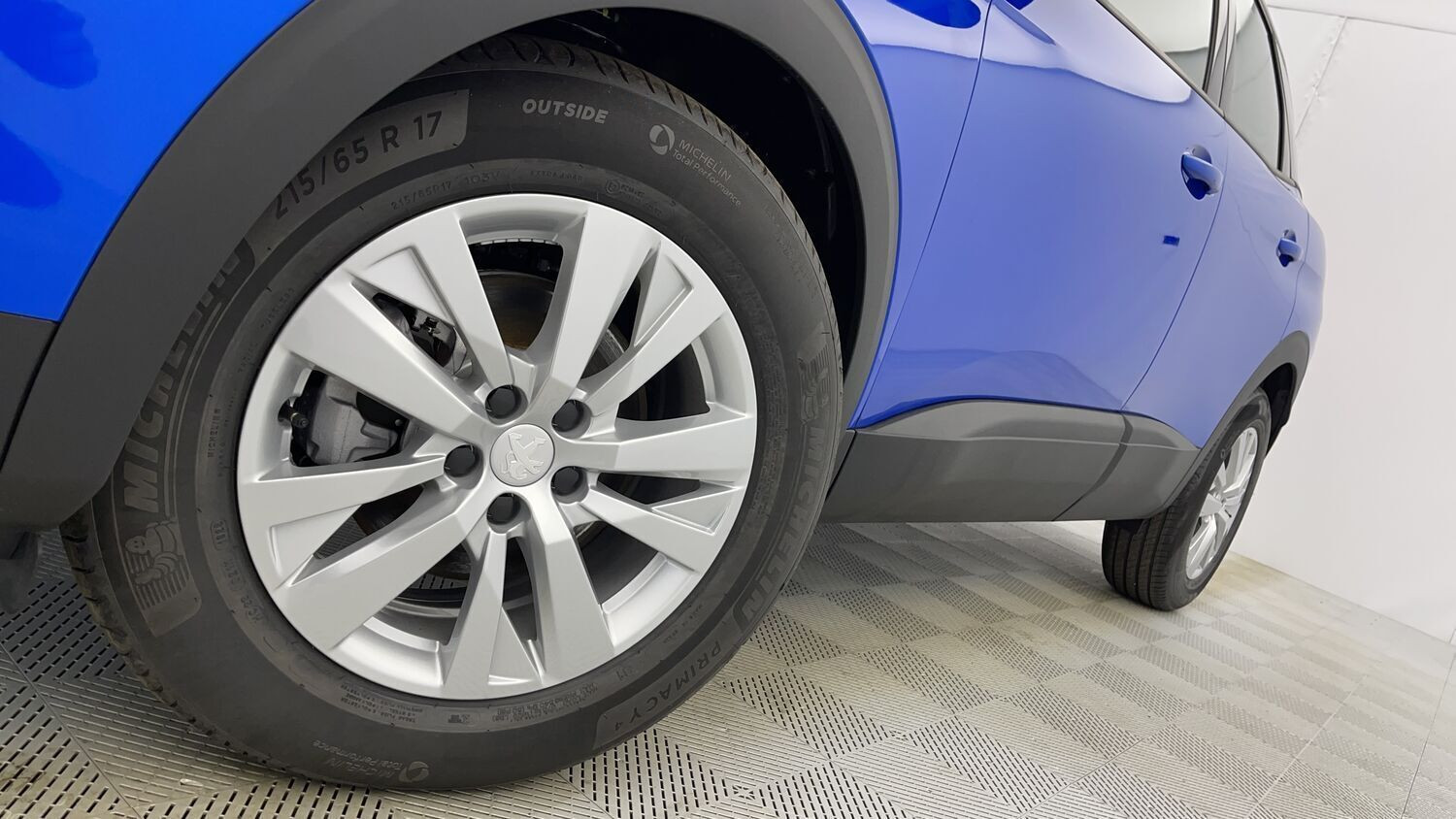 Vente en ligne Peugeot 3008 3008 III 1.2 PureTech 130ch Active Pack EAT8 au prix de 26 600 €