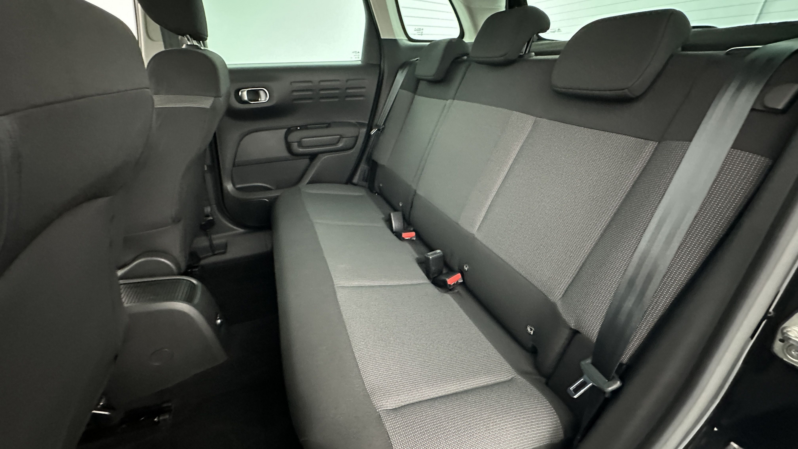 Vente en ligne Citroën C3 Aircross C3 AIRCROSS 1.2 PureTech 110ch Max au prix de 19 000 €