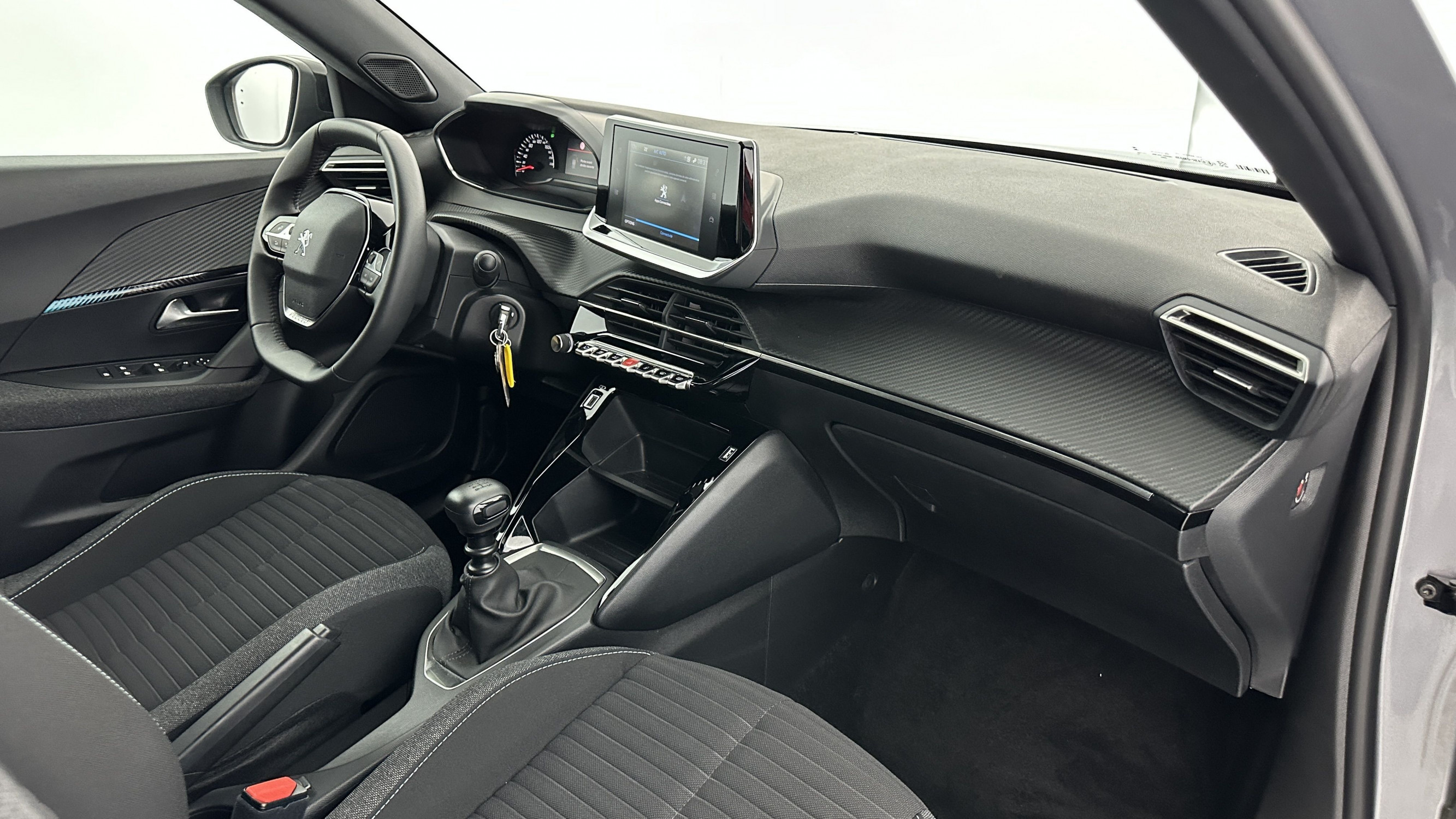 Vente en ligne Peugeot 2008 2008 1.2 PureTech 100ch Style au prix de 18 200 €