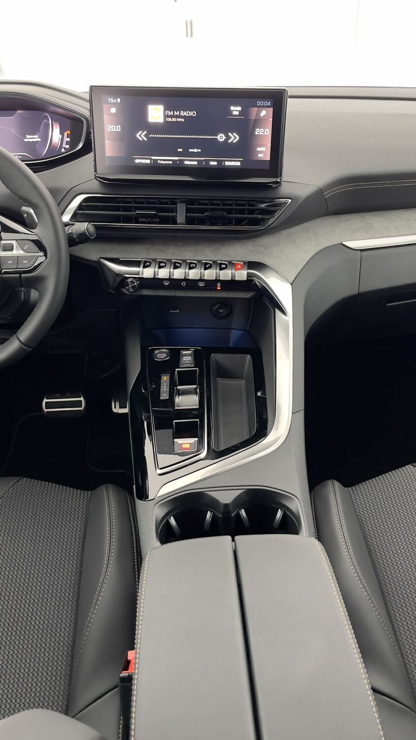 Vente en ligne Peugeot 5008 5008 III 1.2 PureTech 130ch GT EAT8 au prix de 31 900 €