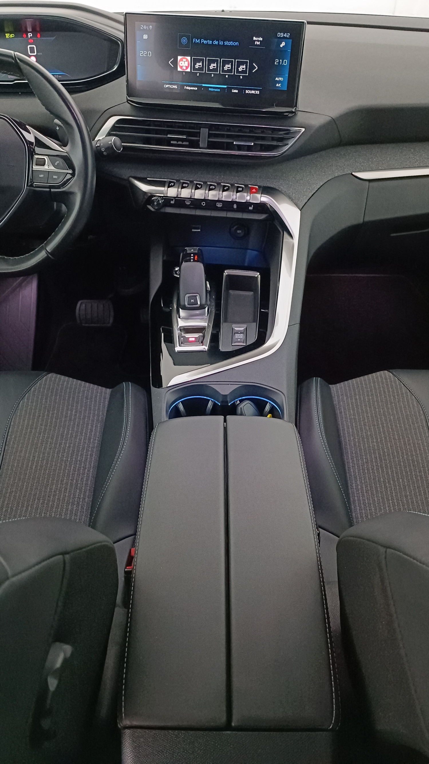 Vente en ligne Peugeot 5008 5008 III 1.5 BlueHDi 130ch Allure Pack EAT8 au prix de 29 110 €