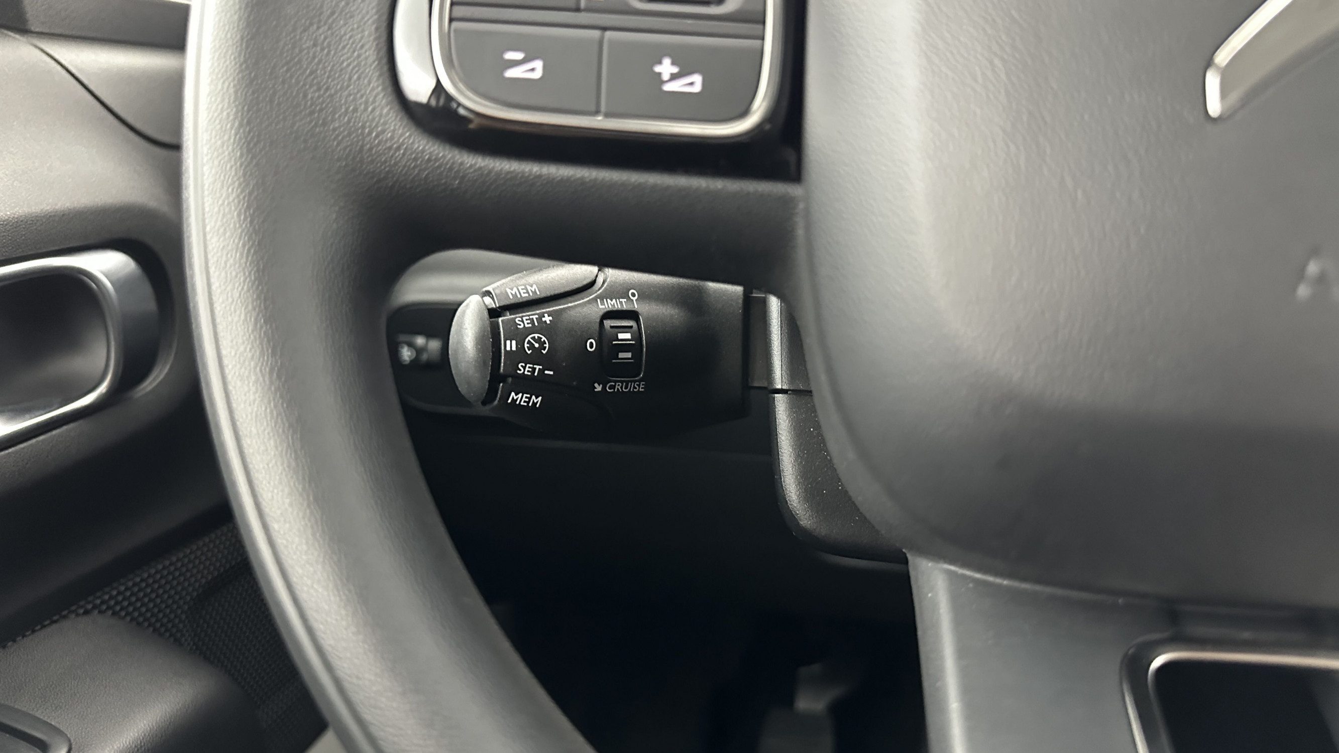 Vente en ligne Citroën C3 C3 1.2 PureTech 83ch Feel Pack au prix de 19 520 €