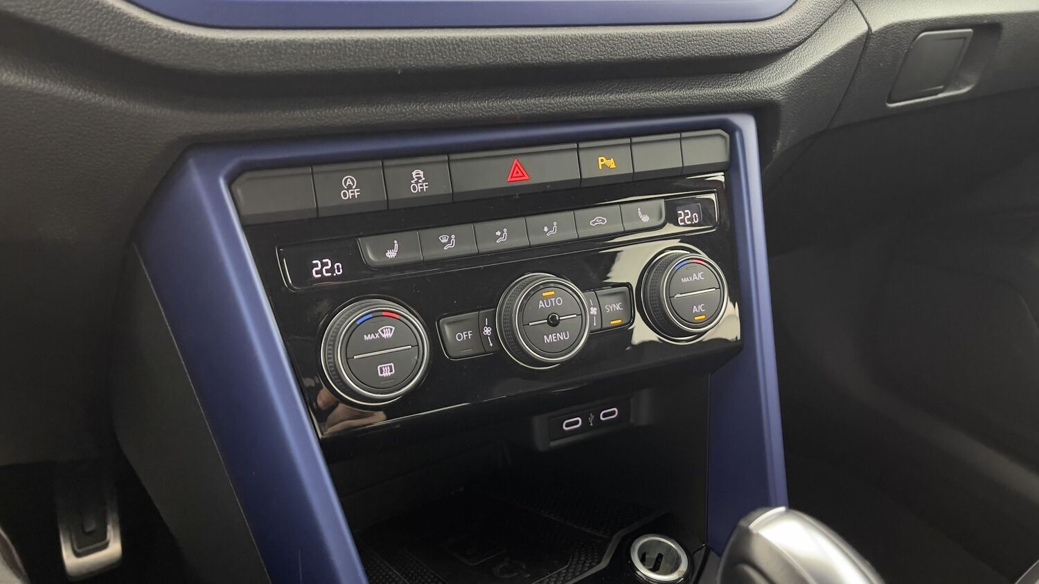 Vente en ligne Volkswagen T-Roc T-ROC 2.0 TSI 300ch R 4Motion DSG7 au prix de 31 600 €