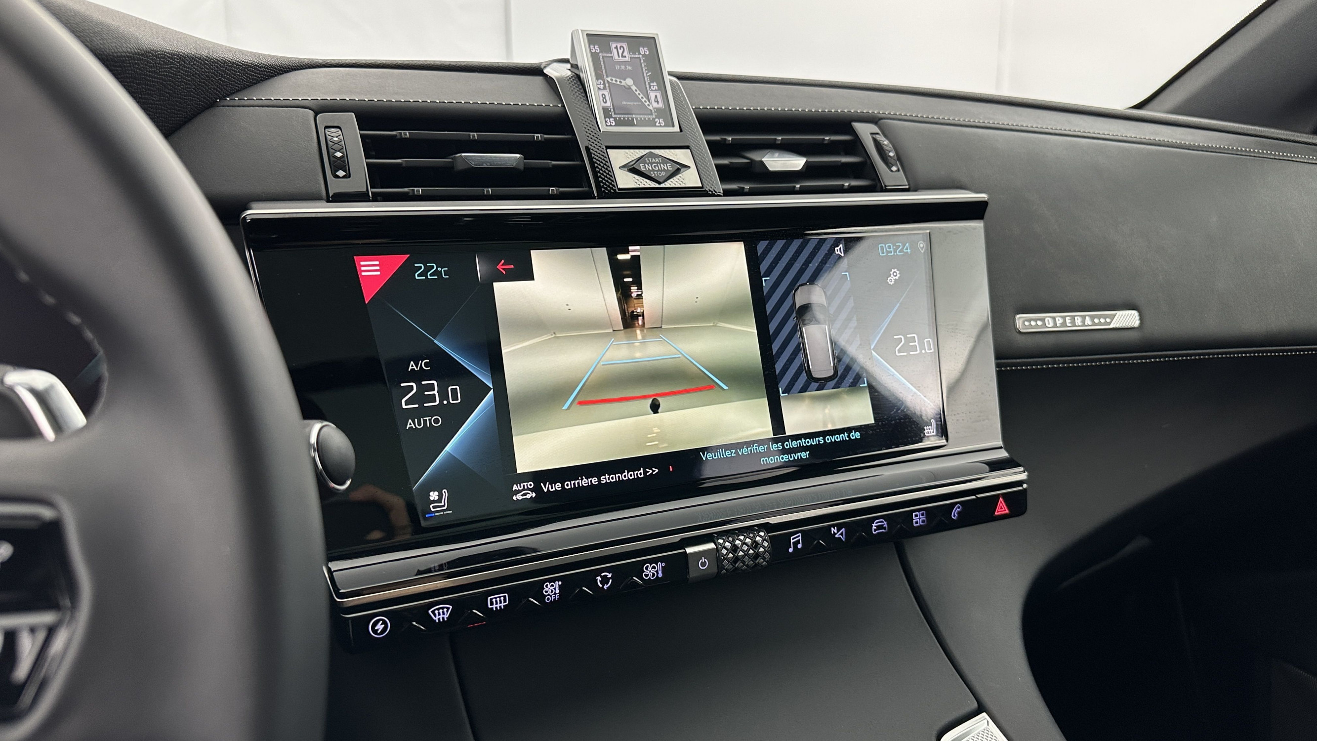 Vente en ligne Ds DS7 Crossback DS7 CROSSBACK 1.6 Hybride E-Tense 300 EAT8 4x4 Rivoli au prix de 45 320 €