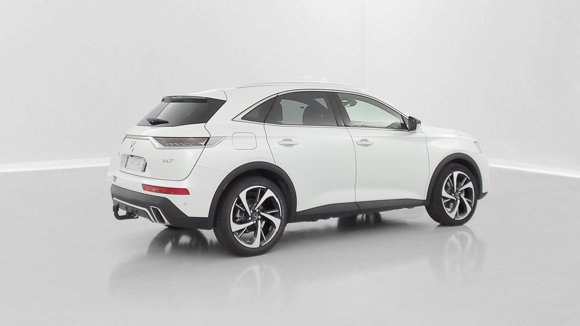 Vente en ligne Ds DS7 Crossback DS7 CROSSBACK 1.6 Hybride E-Tense 300 EAT8 4x4 Rivoli au prix de 45 320 €