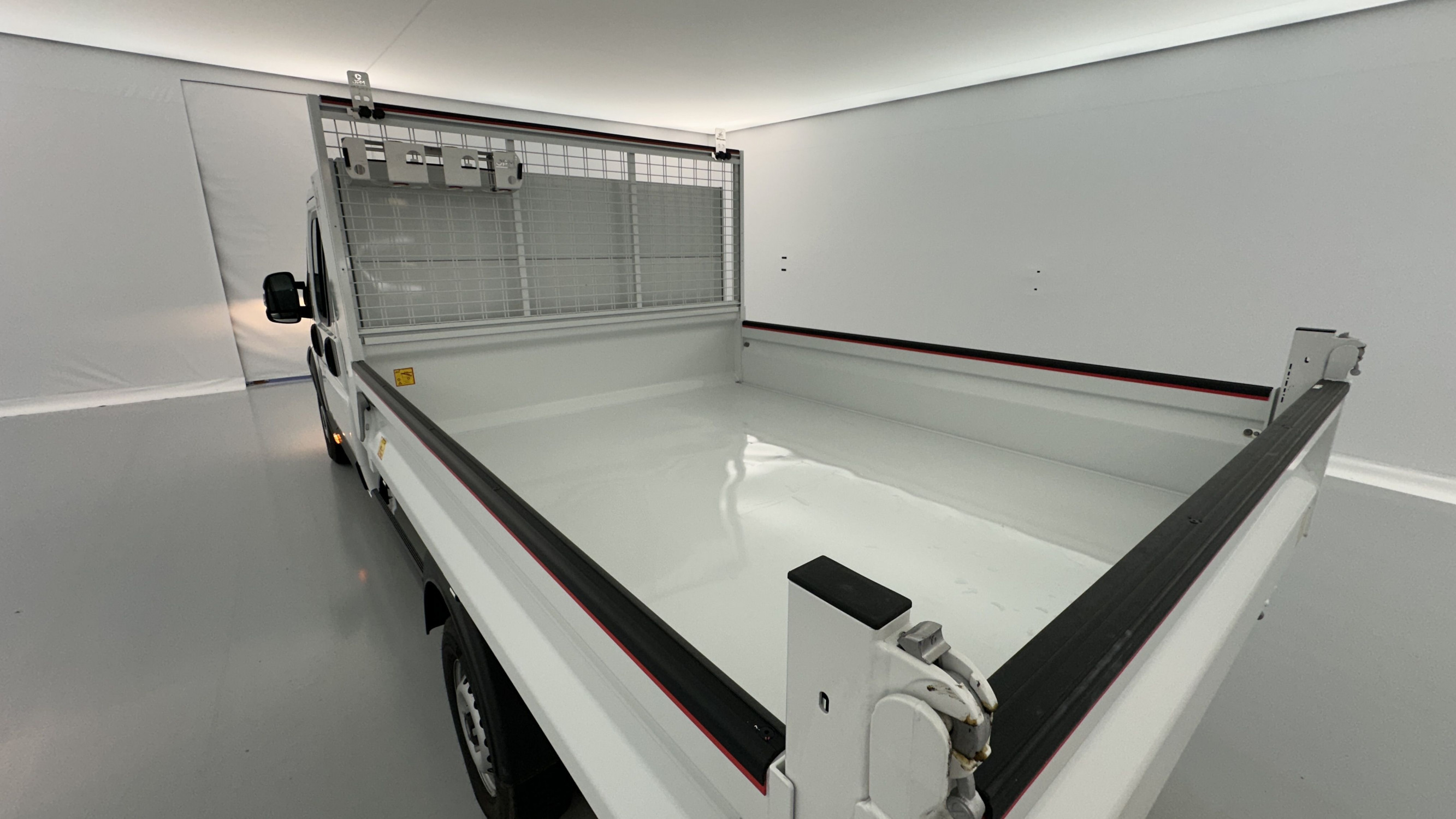Vente en ligne Fiat Ducato Fourgon DUCATO CA L4 3.5t Maxi 2.2 180ch Heavy Duty Benne Aluminium + Coffre JPM au prix de 42 200 €