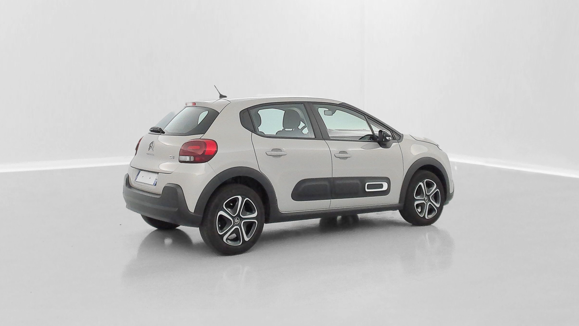 Vente en ligne Citroën C3 C3 1.2 PureTech 83ch Feel Pack au prix de 19 520 €