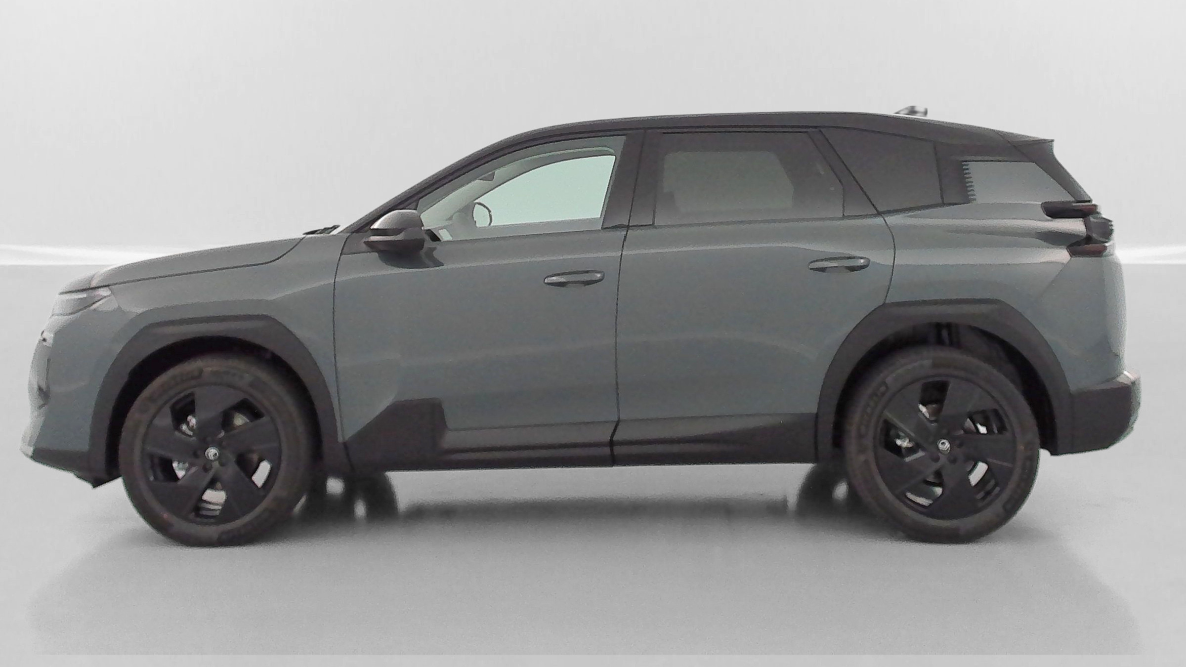Vente en ligne Citroën C5 Aircross C5 AIRCROSS 1.2 Hybride 145ch Plus e-DCS6 au prix de 30 800 €