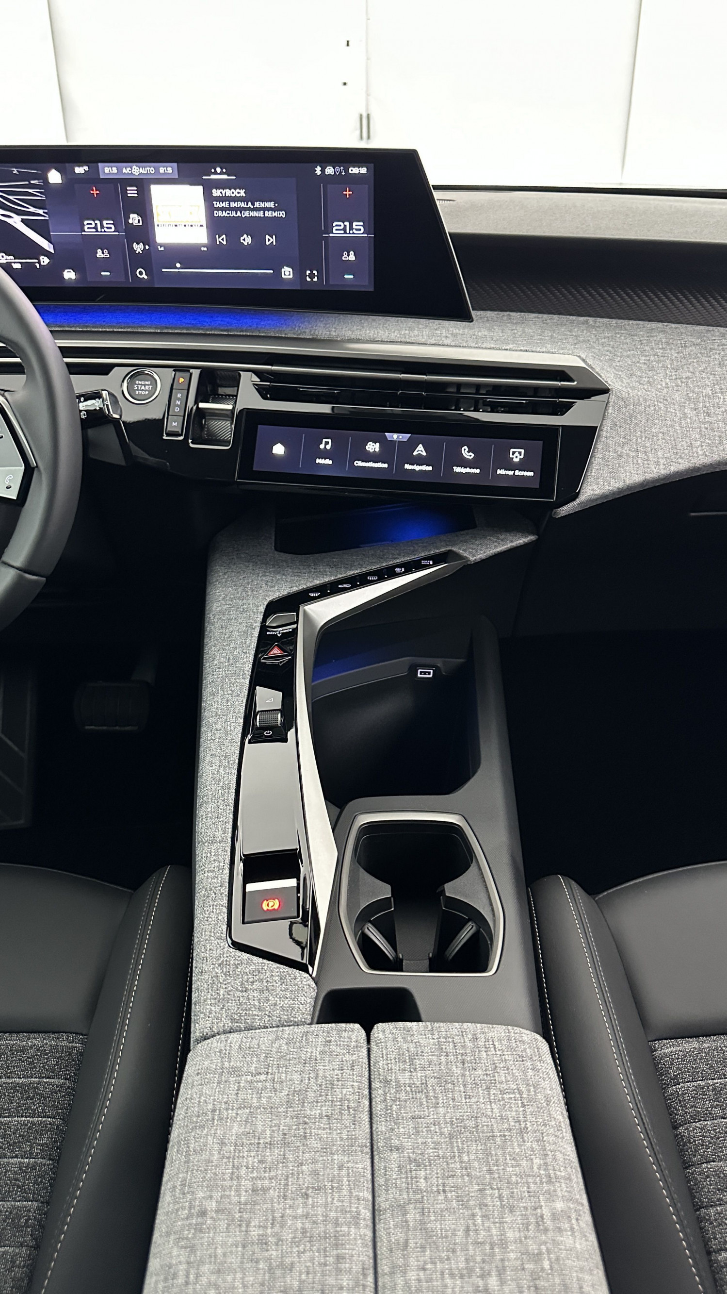 Vente en ligne Peugeot 5008 5008 III 1.2 Hybrid 145ch Allure e-DCS6 au prix de 29 900 €