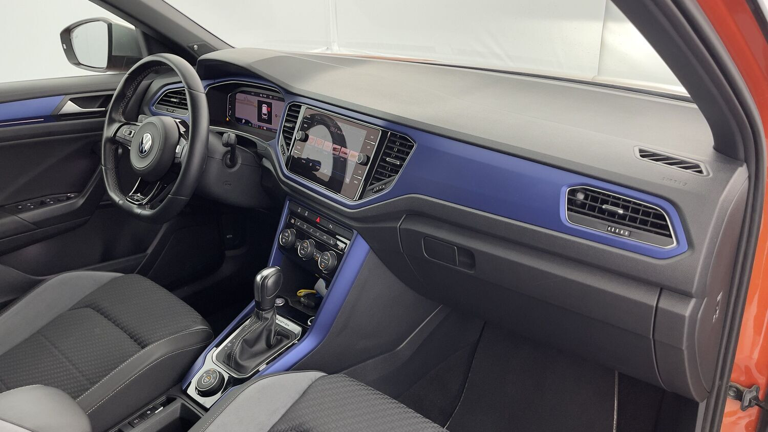 Vente en ligne Volkswagen T-Roc T-ROC 2.0 TSI 300ch R 4Motion DSG7 au prix de 31 600 €