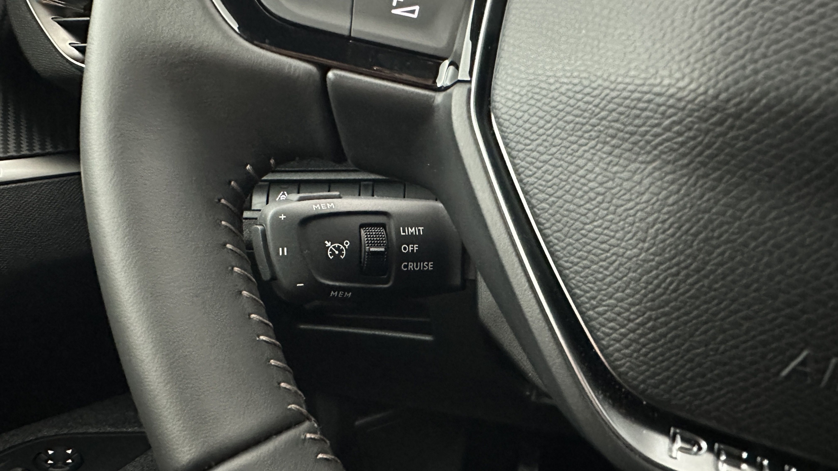 Vente en ligne Peugeot 5008 5008 III 1.2 PureTech 130ch Active Pack au prix de 28 900 €