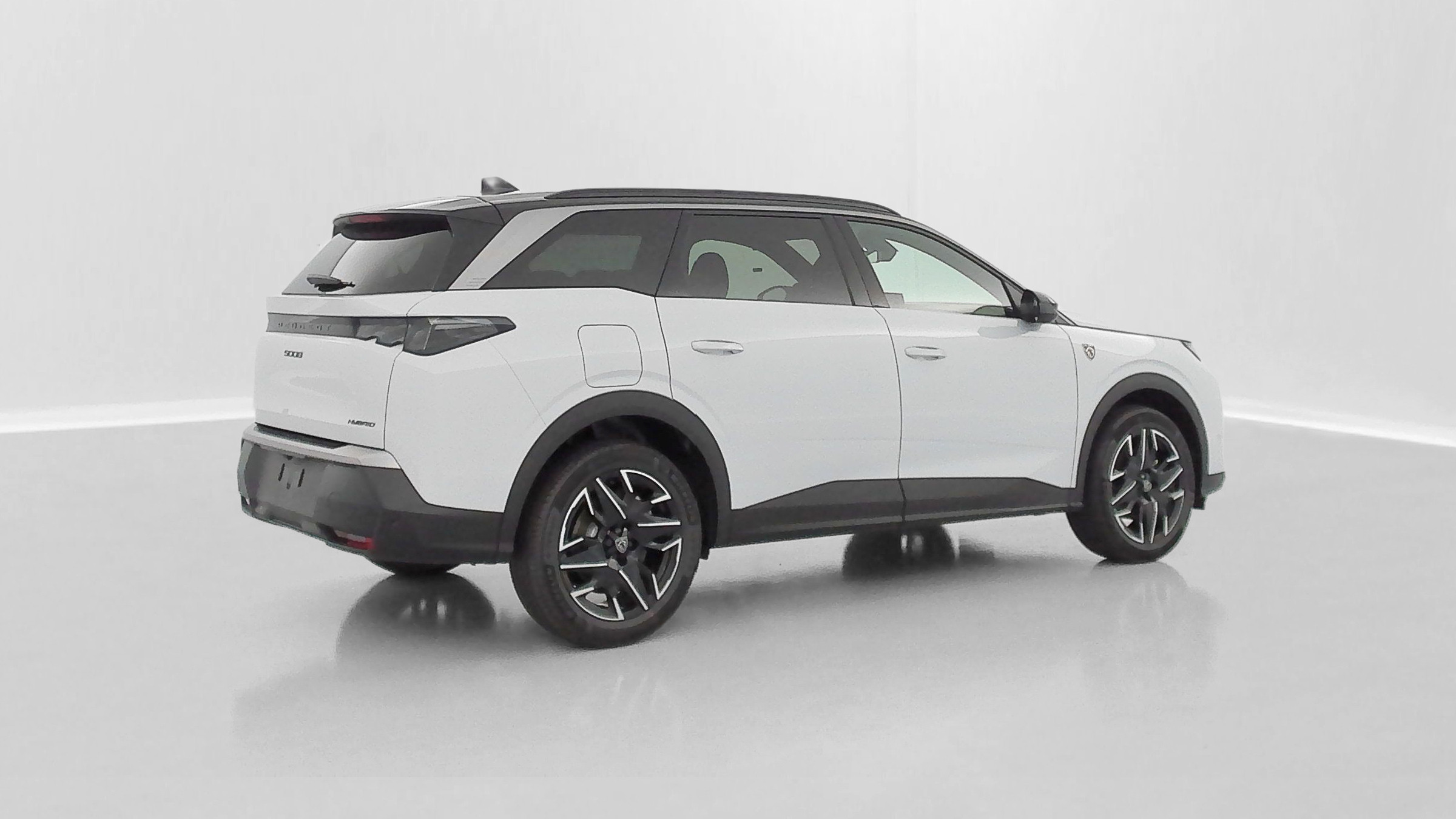 Vente en ligne Peugeot 5008 5008 1.2 Hybrid 145ch GT e-DCS6 au prix de 33 610 €