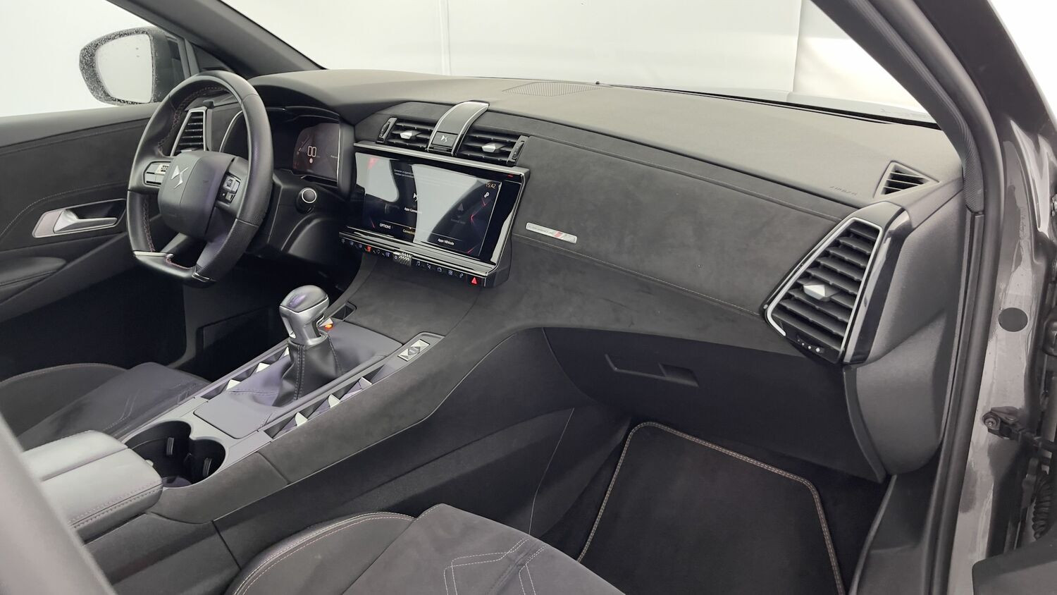 Vente en ligne Ds DS7 Crossback DS7 CROSSBACK 1.2 PureTech 130ch Performance Line au prix de 24 680 €