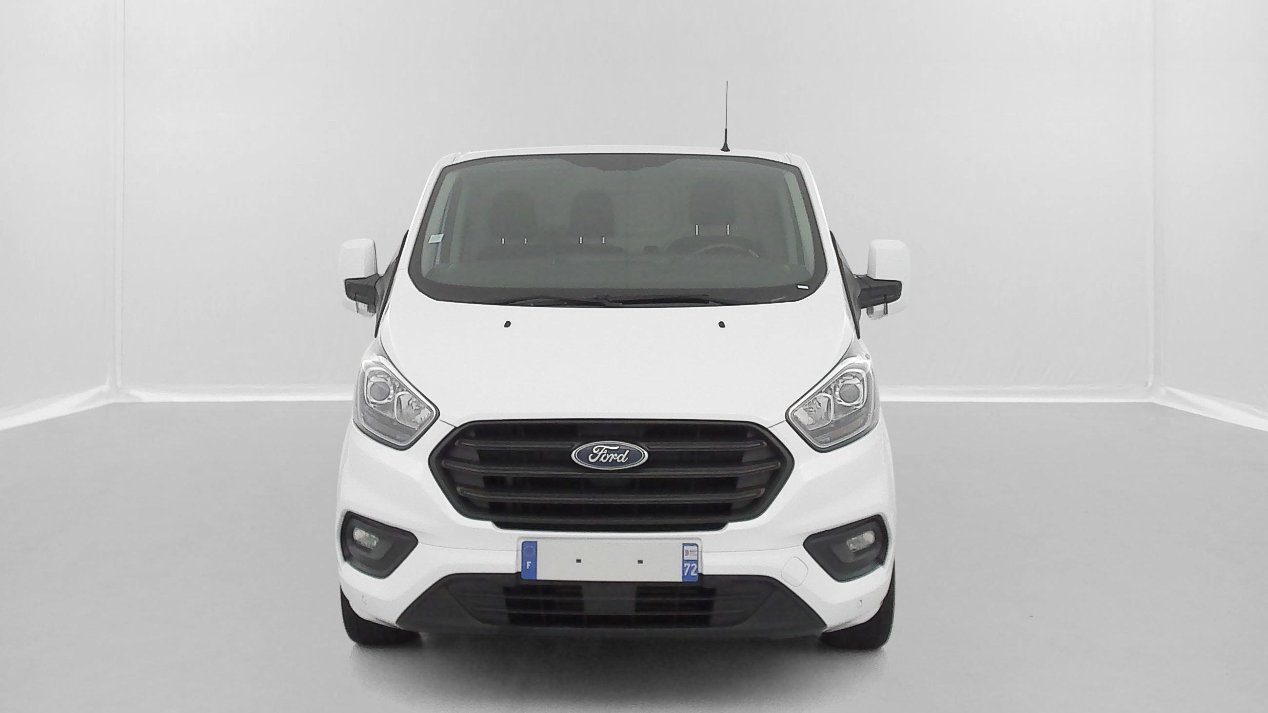 Vente en ligne Ford Transit Custom TRANSIT CUSTOM 280 L1H1 2.0 Ecoblue 105ch Trend Business au prix de 17 480 €