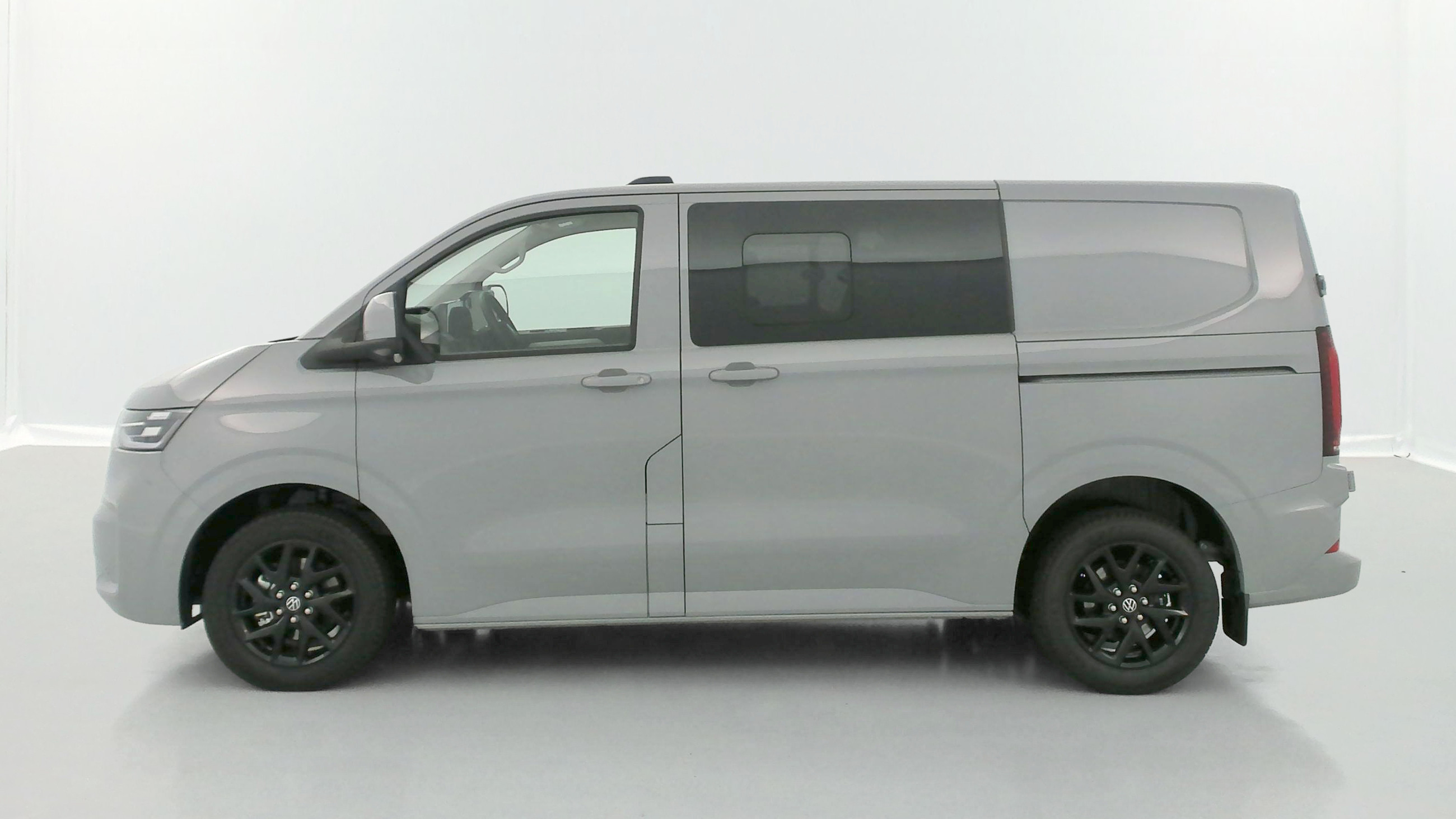 Vente en ligne Volkswagen Transporter TRANSPORTER PROCAB T7 L1H1 2.0 TDI 170ch Business BVA8 au prix de 49 880 €