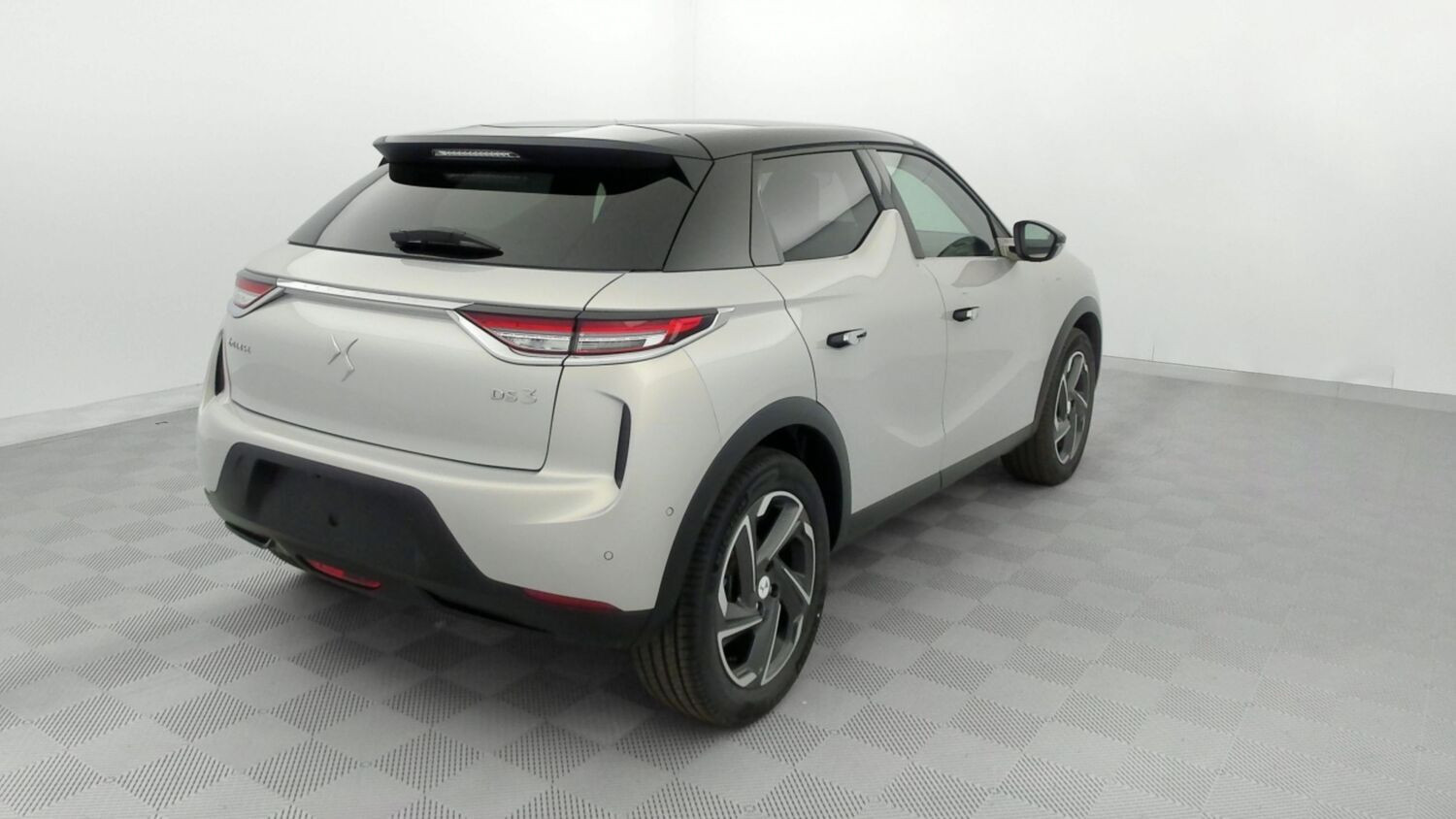 Vente en ligne Ds Ds3 Crossback DS3 CROSSBACK E-Tense Rivoli 136ch au prix de 31 600 €