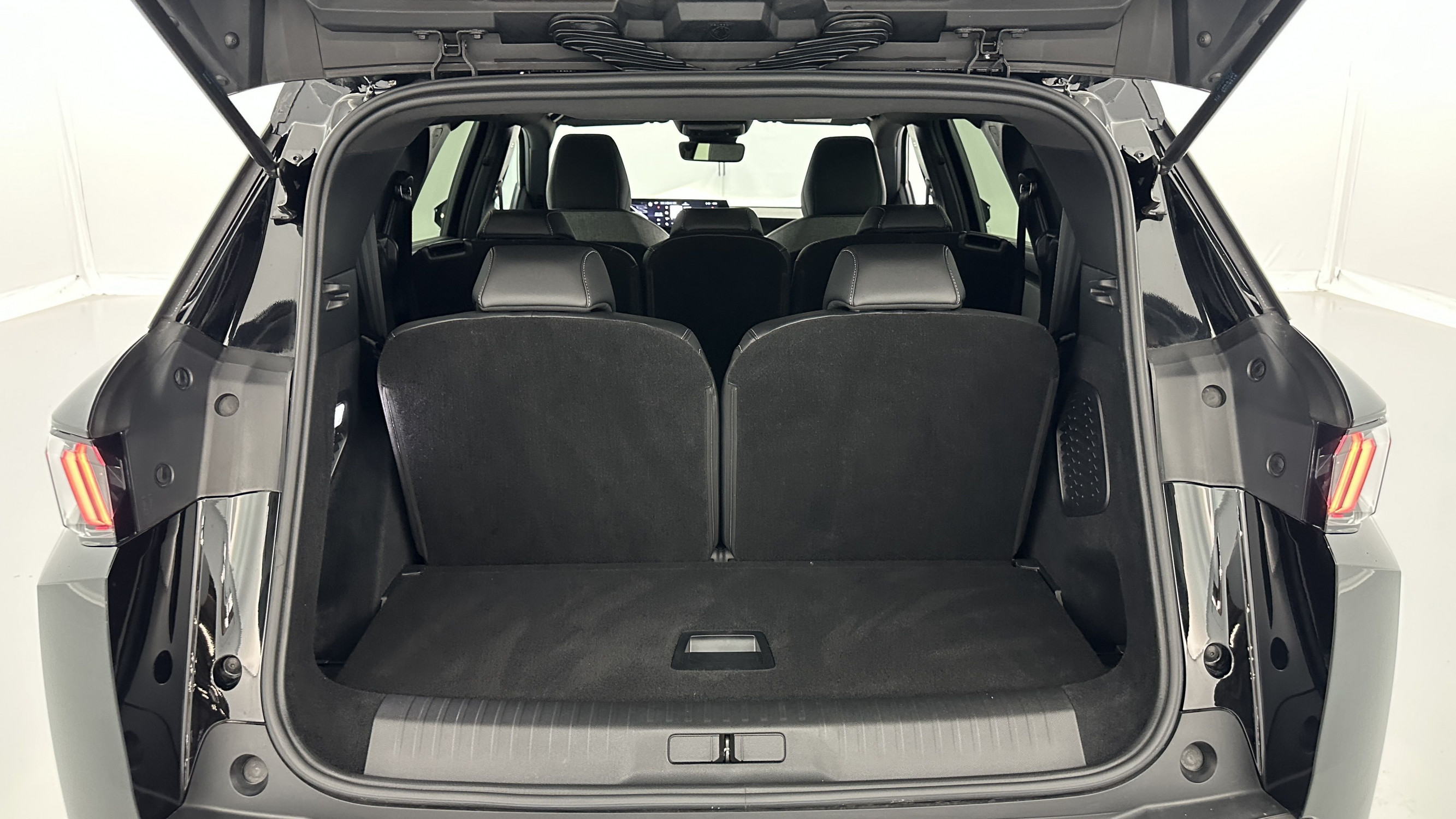 Vente en ligne Peugeot 5008 5008 III 1.2 Hybrid 145ch Allure e-DCS6 au prix de 29 900 €