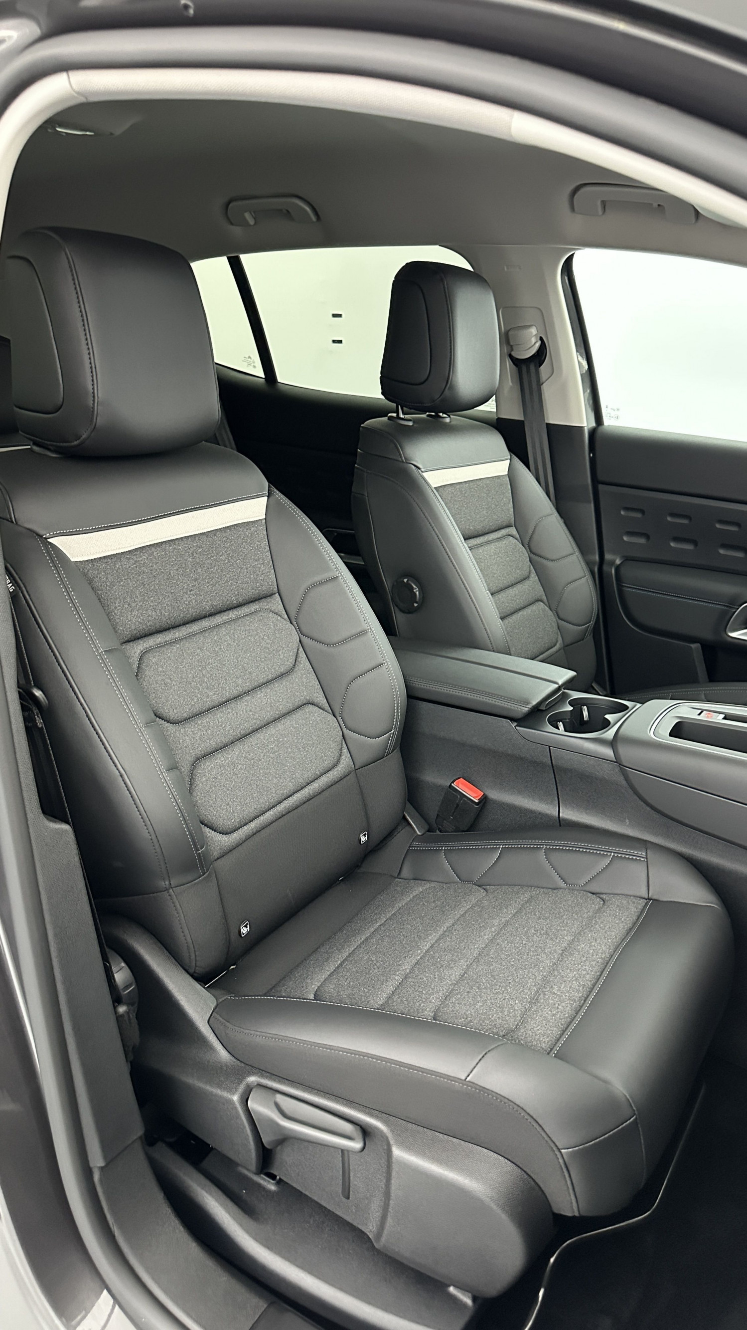 Vente en ligne Citroën C5 Aircross C5 AIRCROSS 1.2 Hybride 145ch Max e-DCS6 au prix de 27 910 €
