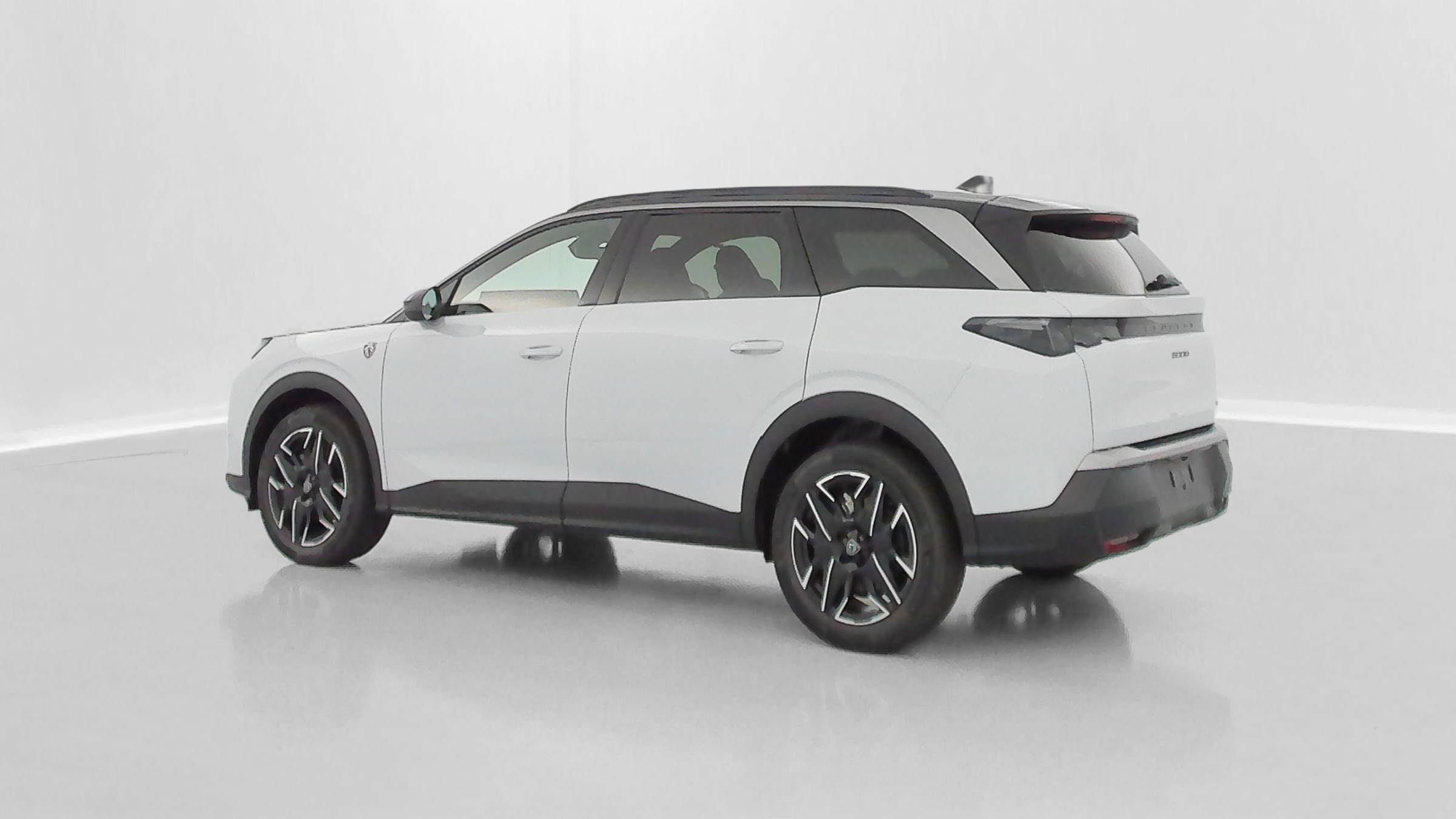 Vente en ligne Peugeot 5008 5008 1.2 Hybrid 145ch GT e-DCS6 au prix de 33 610 €