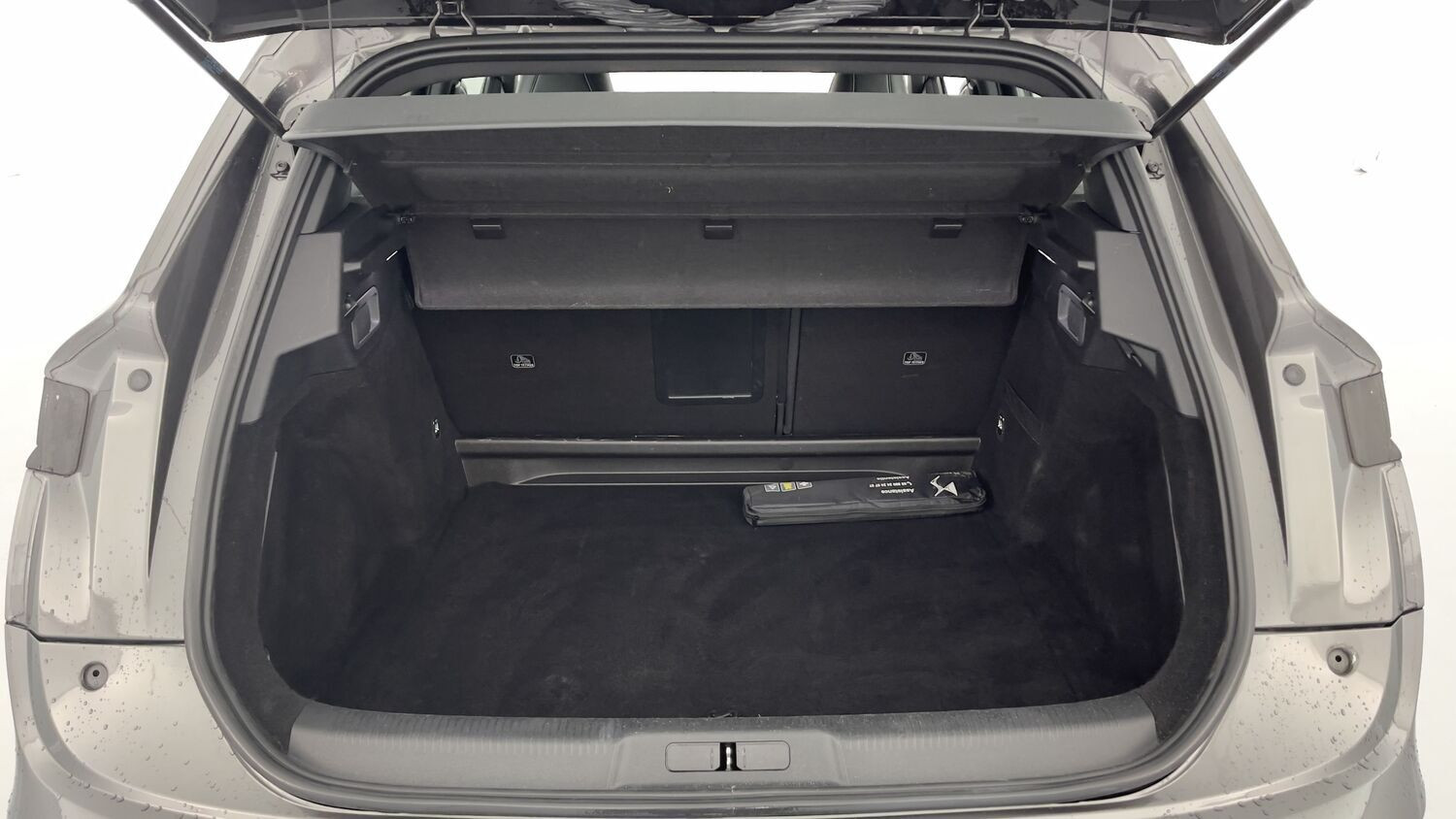 Vente en ligne Ds DS7 Crossback DS7 CROSSBACK 1.2 PureTech 130ch Performance Line au prix de 24 680 €
