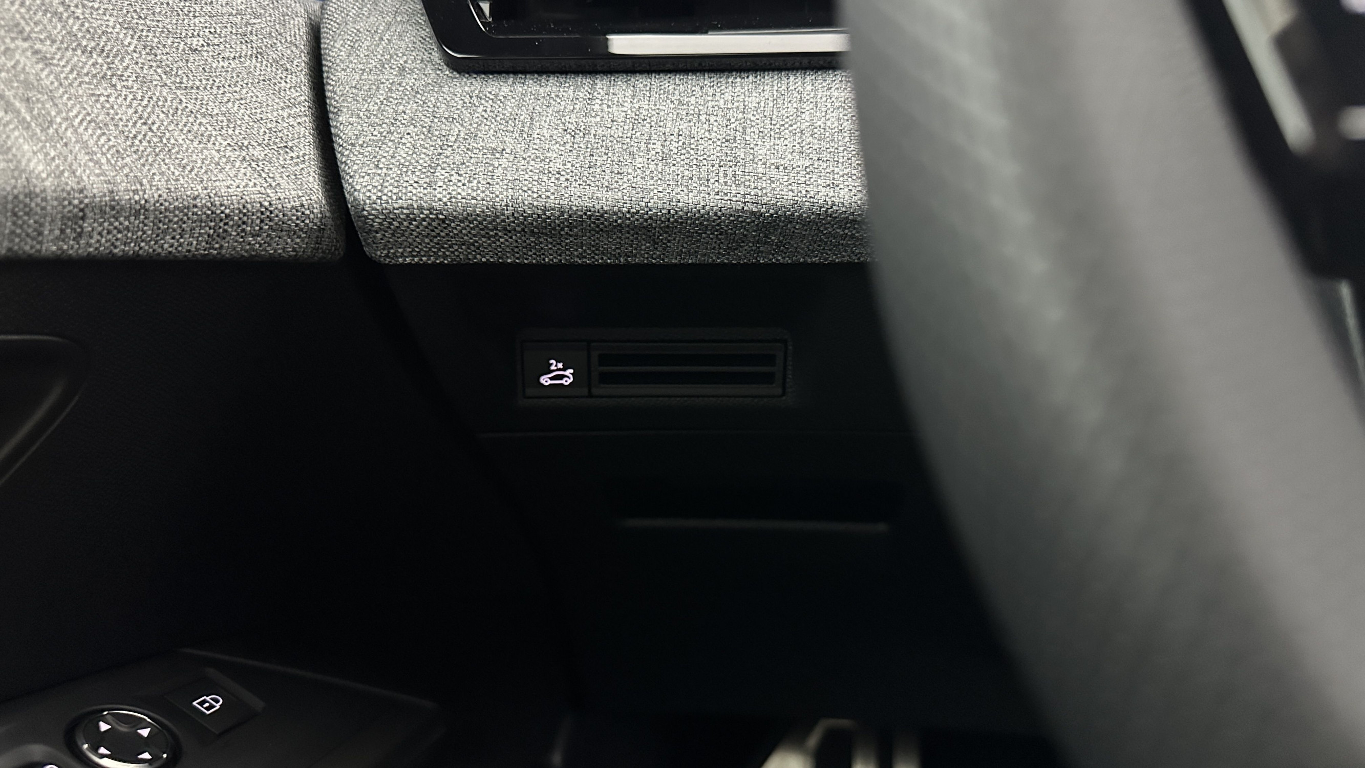 Vente en ligne Peugeot 5008 5008 1.2 Hybrid 145ch GT e-DCS6 au prix de 33 610 €