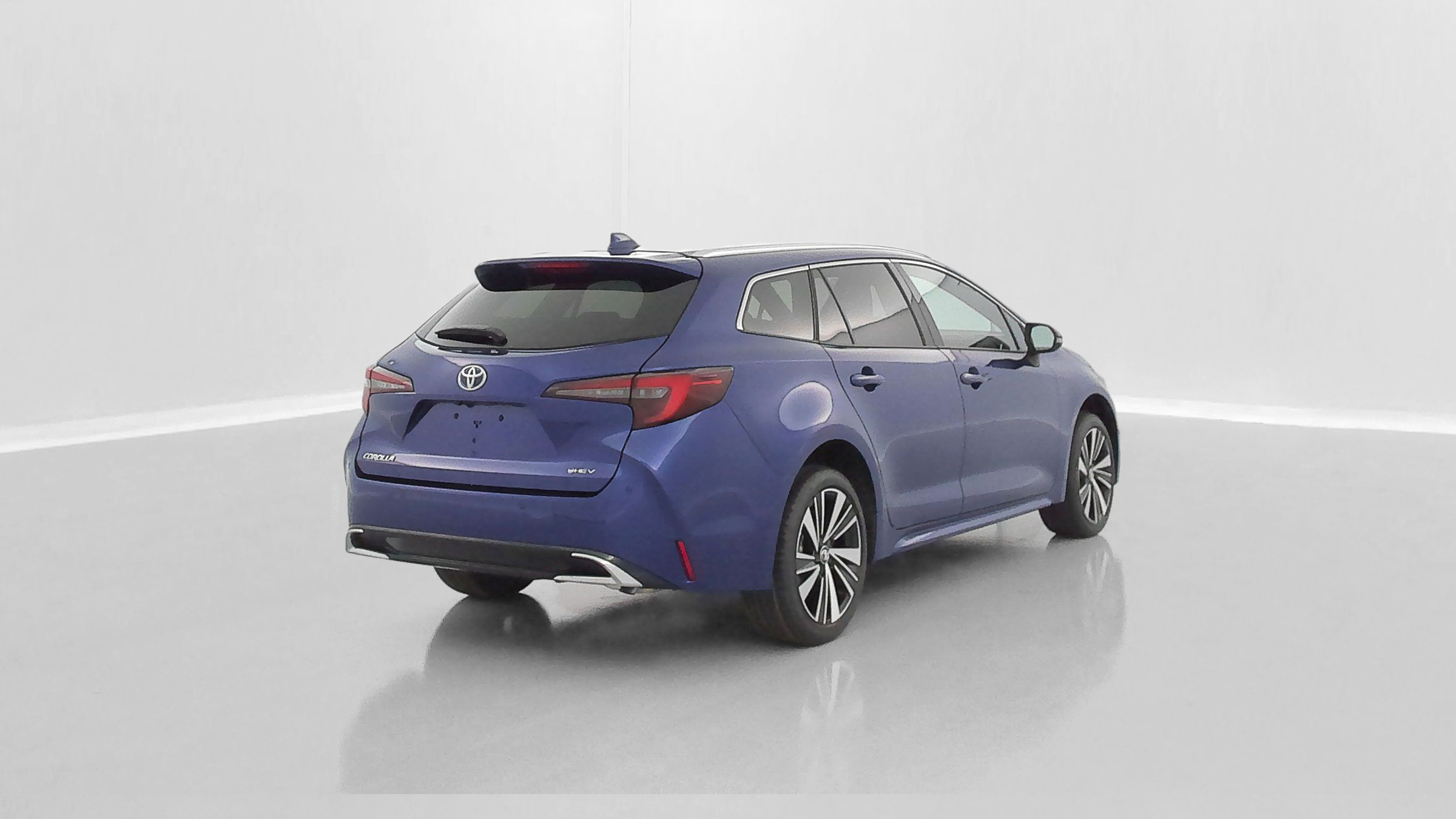 Toyota Corolla Touring Sports COROLLA TOURING SPORT 1.8 Hybride 140ch Design occasion de 2026 en vente à Rennes