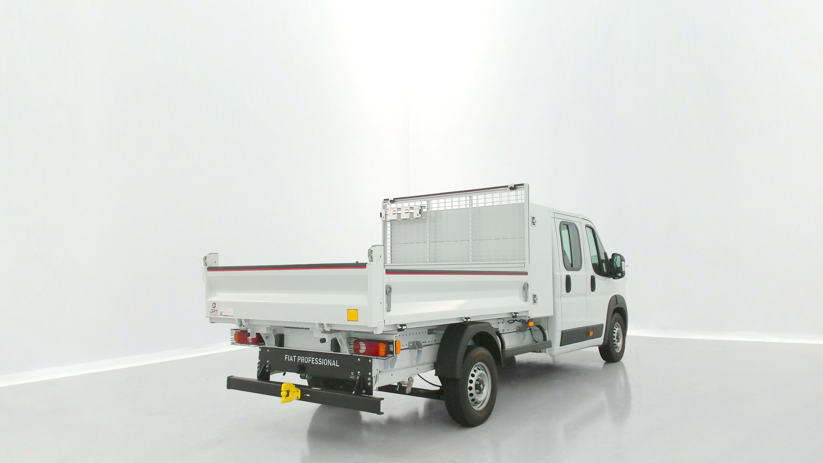Vente en ligne Fiat Ducato Fourgon DUCATO CA L4 3.5t Maxi 2.2 180ch Heavy Duty Benne Aluminium + Coffre JPM au prix de 42 200 €