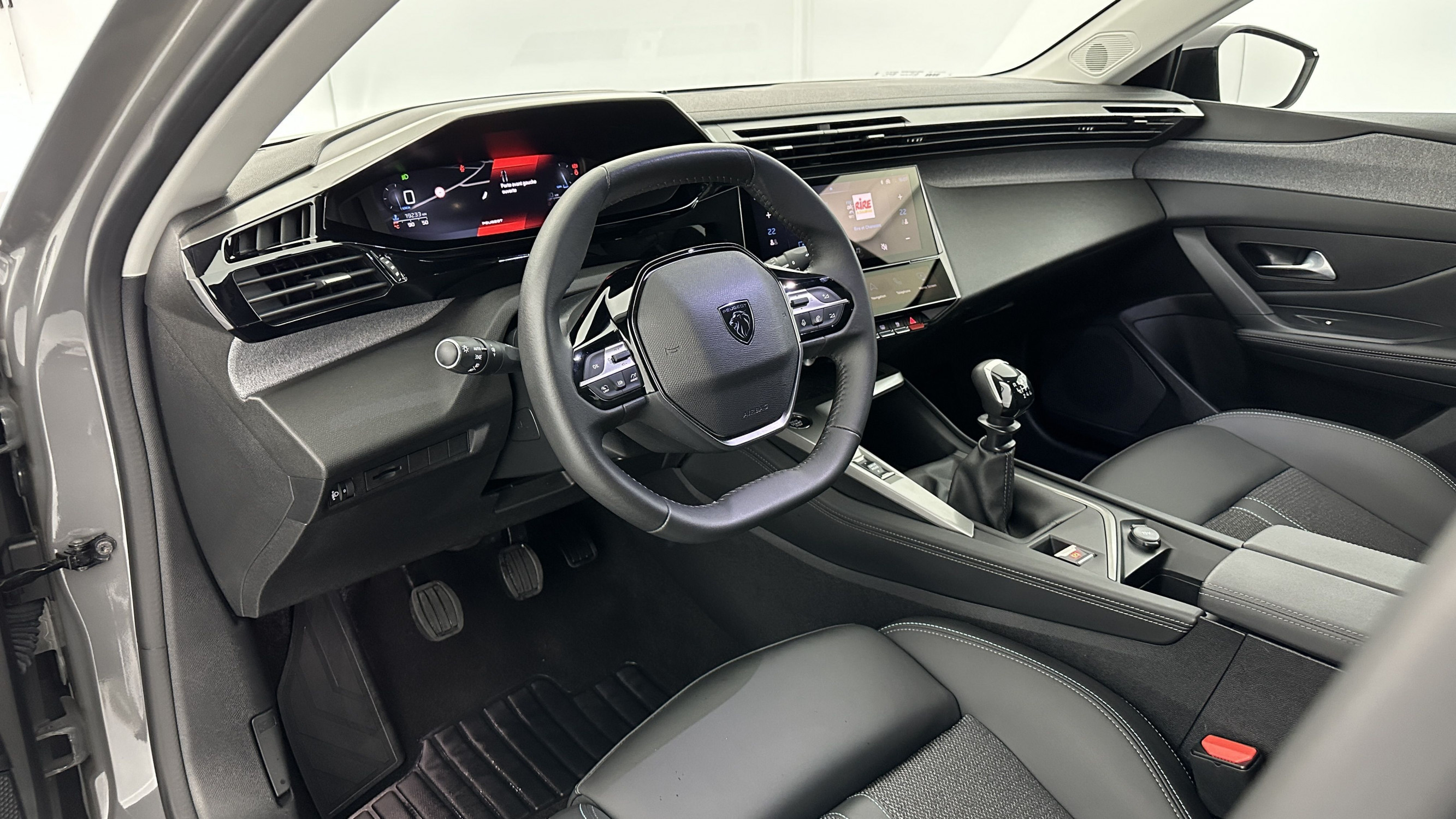 Vente en ligne Peugeot 308 SW 308 SW 1.2 PureTech 130ch Allure au prix de 21 910 €