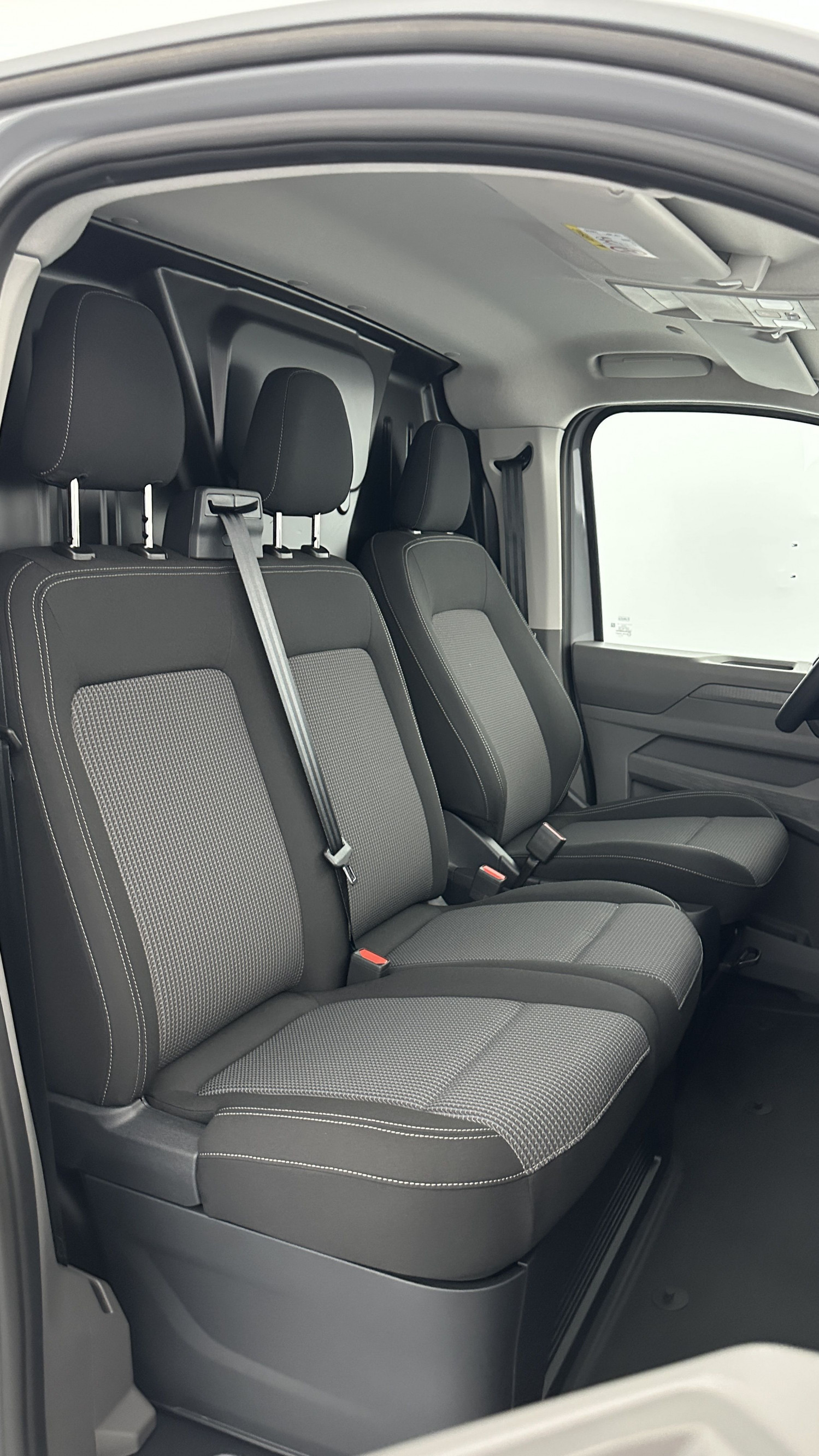Vente en ligne Volkswagen Transporter TRANSPORTER T7 Van L1 2.0 TDI 150ch Business BVA8 au prix de 39 800 €