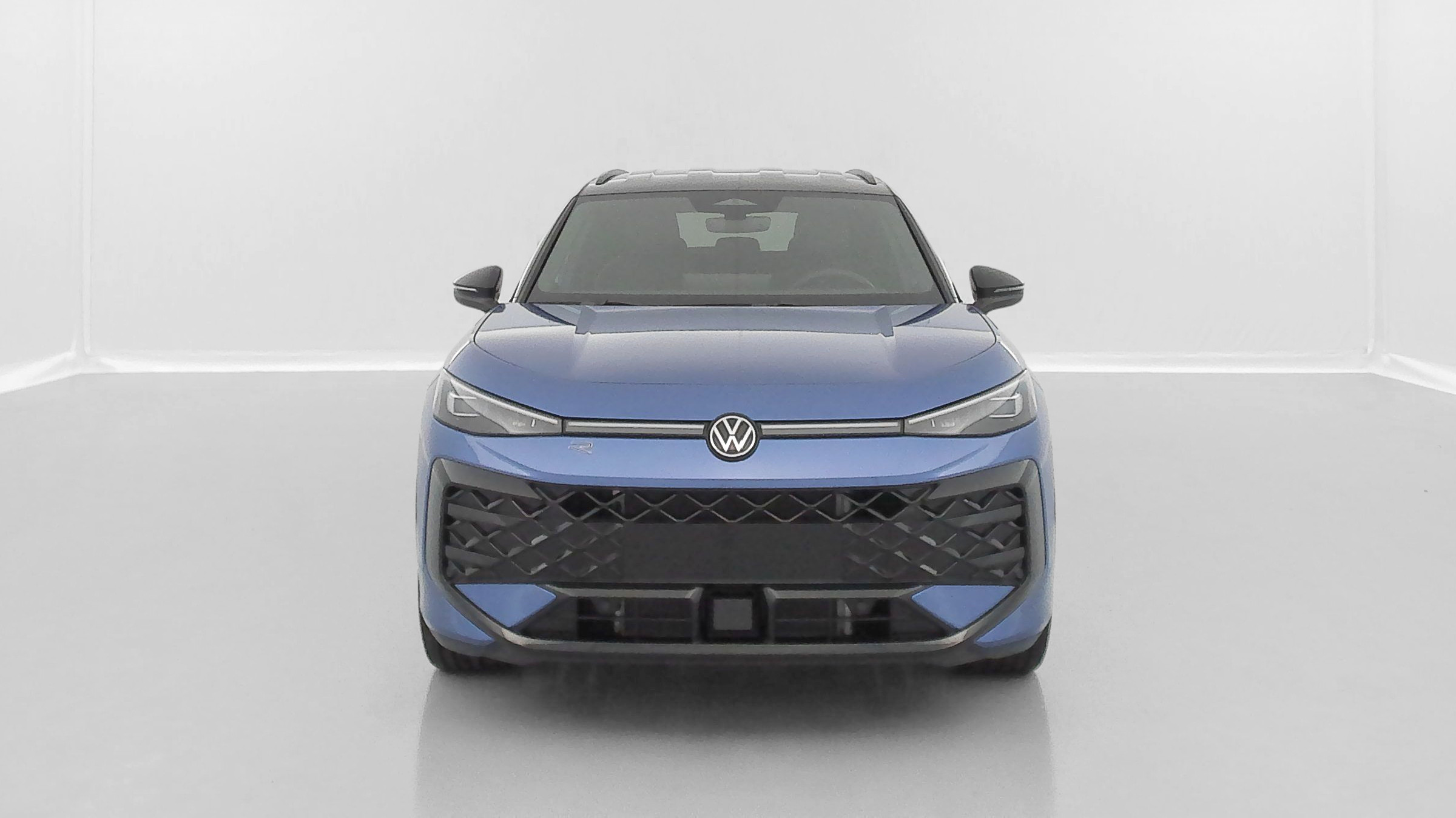 Vente en ligne Volkswagen T-Roc T-ROC 1.5 eTSI EVO2 Hybrid 150ch R-Line DSG7 au prix de 38 110 €