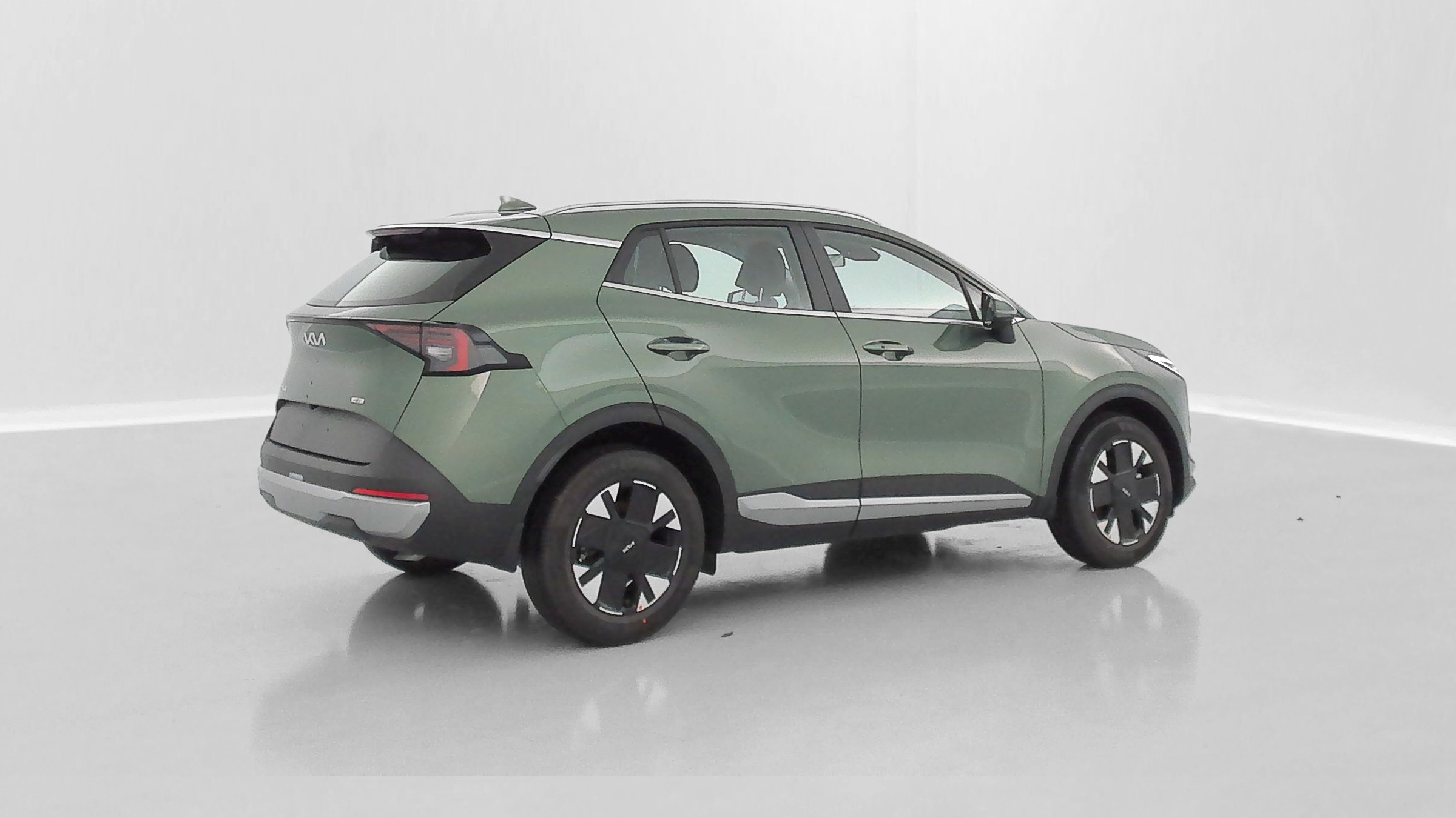 Vente en ligne Kia Sportage SPORTAGE V 1.6 T-GDi 239ch HEV Motion BVA6 au prix de 34 700 €
