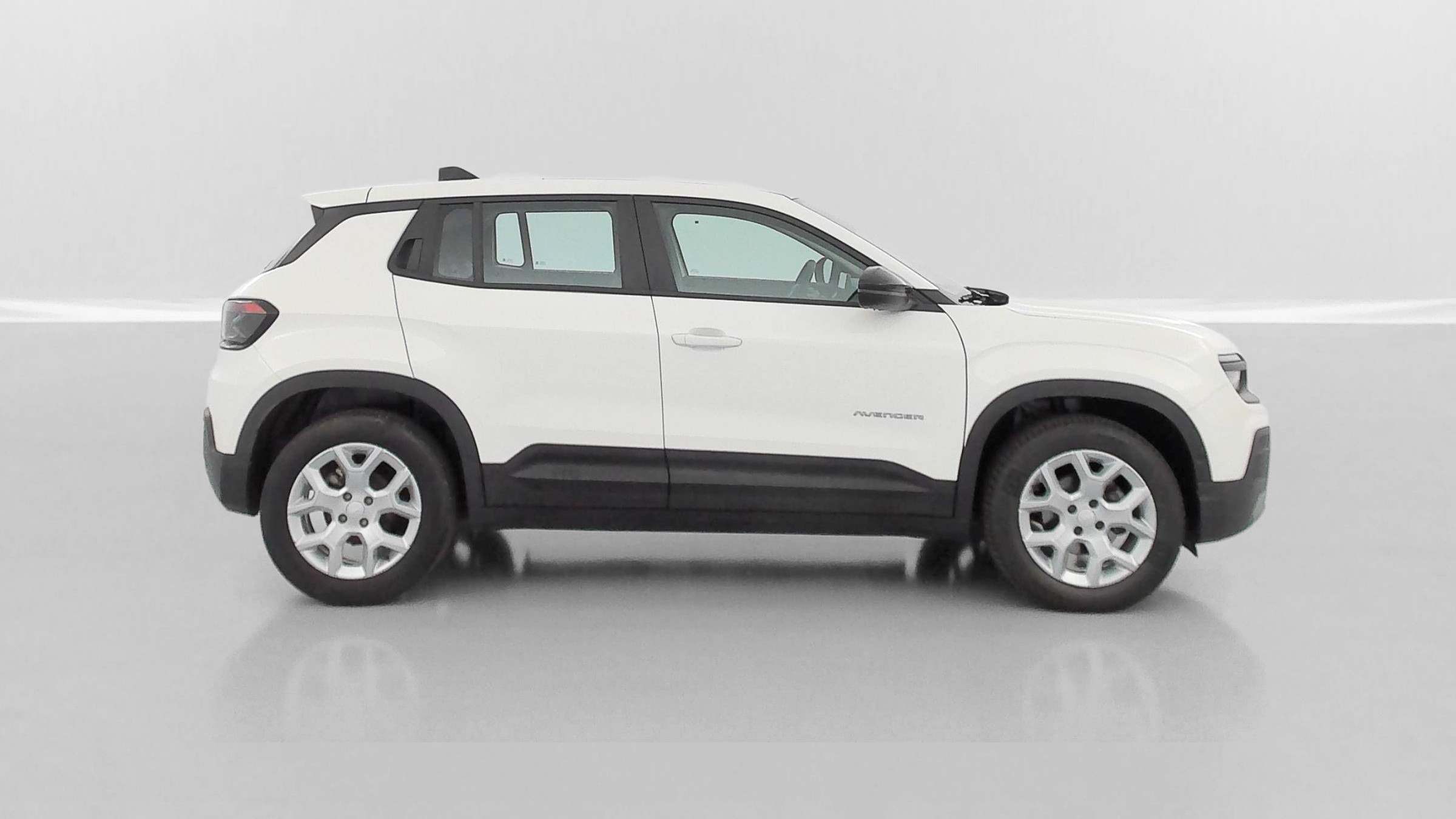 Vente en ligne Jeep Avenger AVENGER 1.2 T3 100ch Altitude au prix de 21 700 €