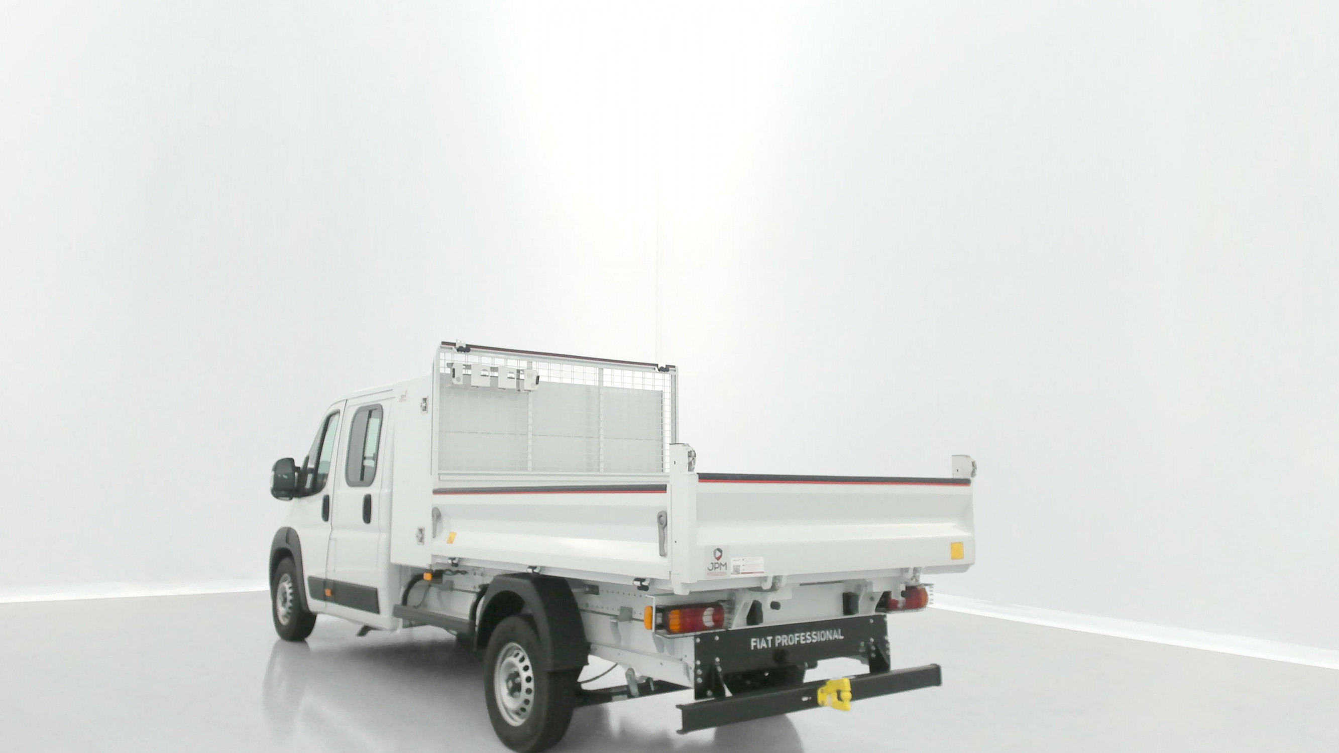 Vente en ligne Fiat Ducato Fourgon DUCATO CA L4 3.5t Maxi 2.2 180ch Heavy Duty Benne Aluminium + Coffre JPM au prix de 42 200 €