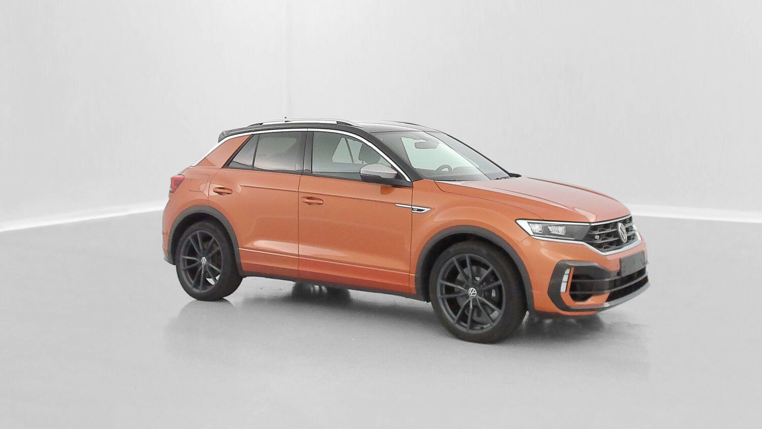 Vente en ligne Volkswagen T-Roc T-ROC 2.0 TSI 300ch R 4Motion DSG7 au prix de 31 600 €