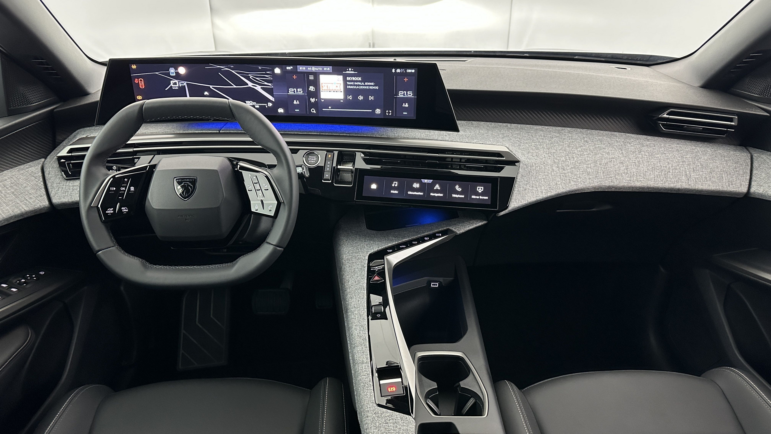 Vente en ligne Peugeot 5008 5008 III 1.2 Hybrid 145ch Allure e-DCS6 au prix de 29 900 €