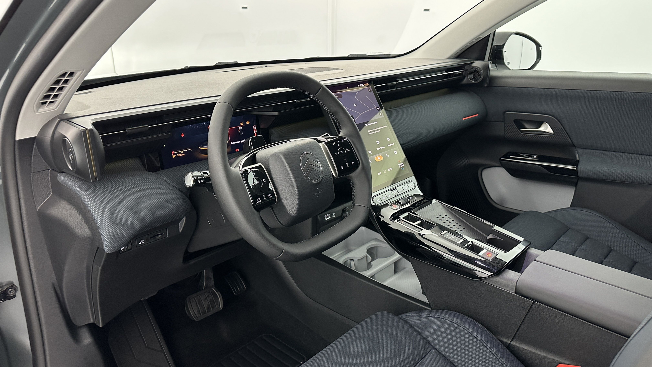 Vente en ligne Citroën C5 Aircross C5 AIRCROSS 1.2 Hybride 145ch Plus e-DCS6 au prix de 30 800 €