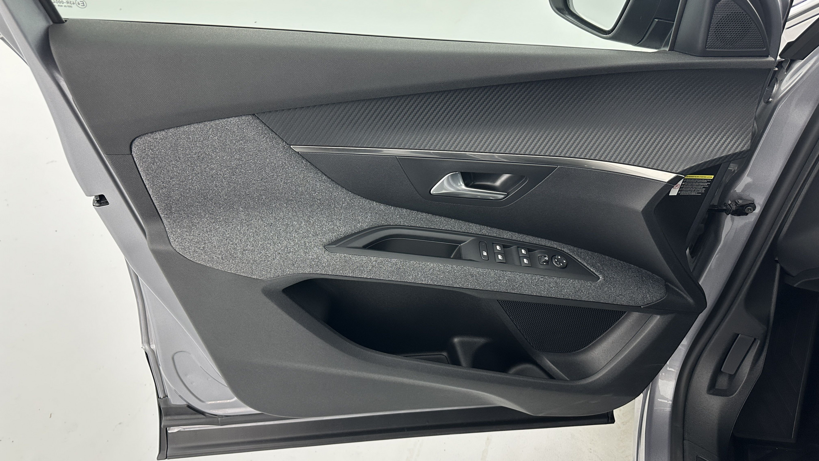 Vente en ligne Peugeot 5008 5008 III 1.2 PureTech 130ch Active Pack au prix de 28 900 €