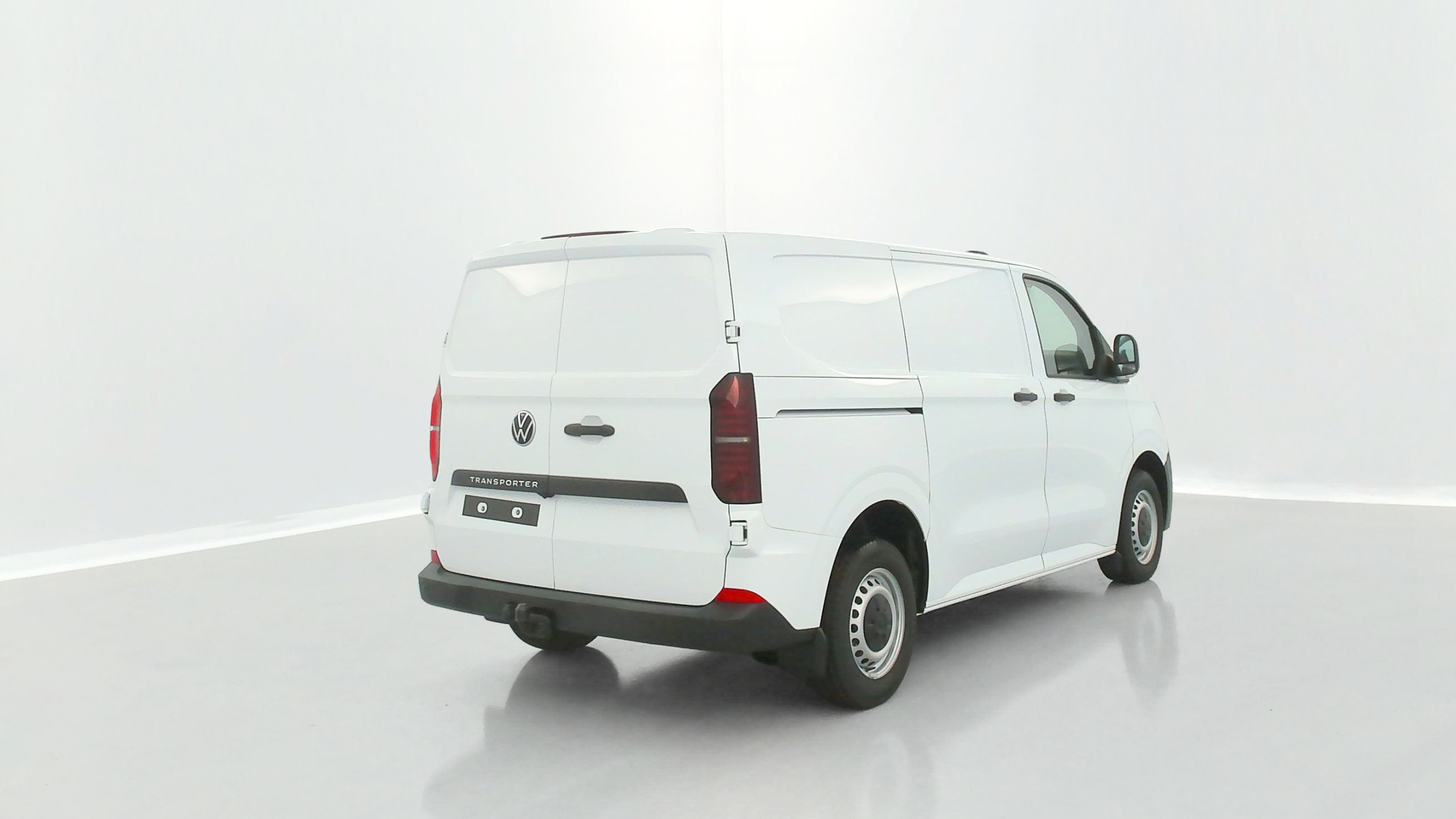 Vente en ligne Volkswagen Transporter TRANSPORTER T7 Van L1 2.0 TDI 150ch Business BVA8 au prix de 39 800 €